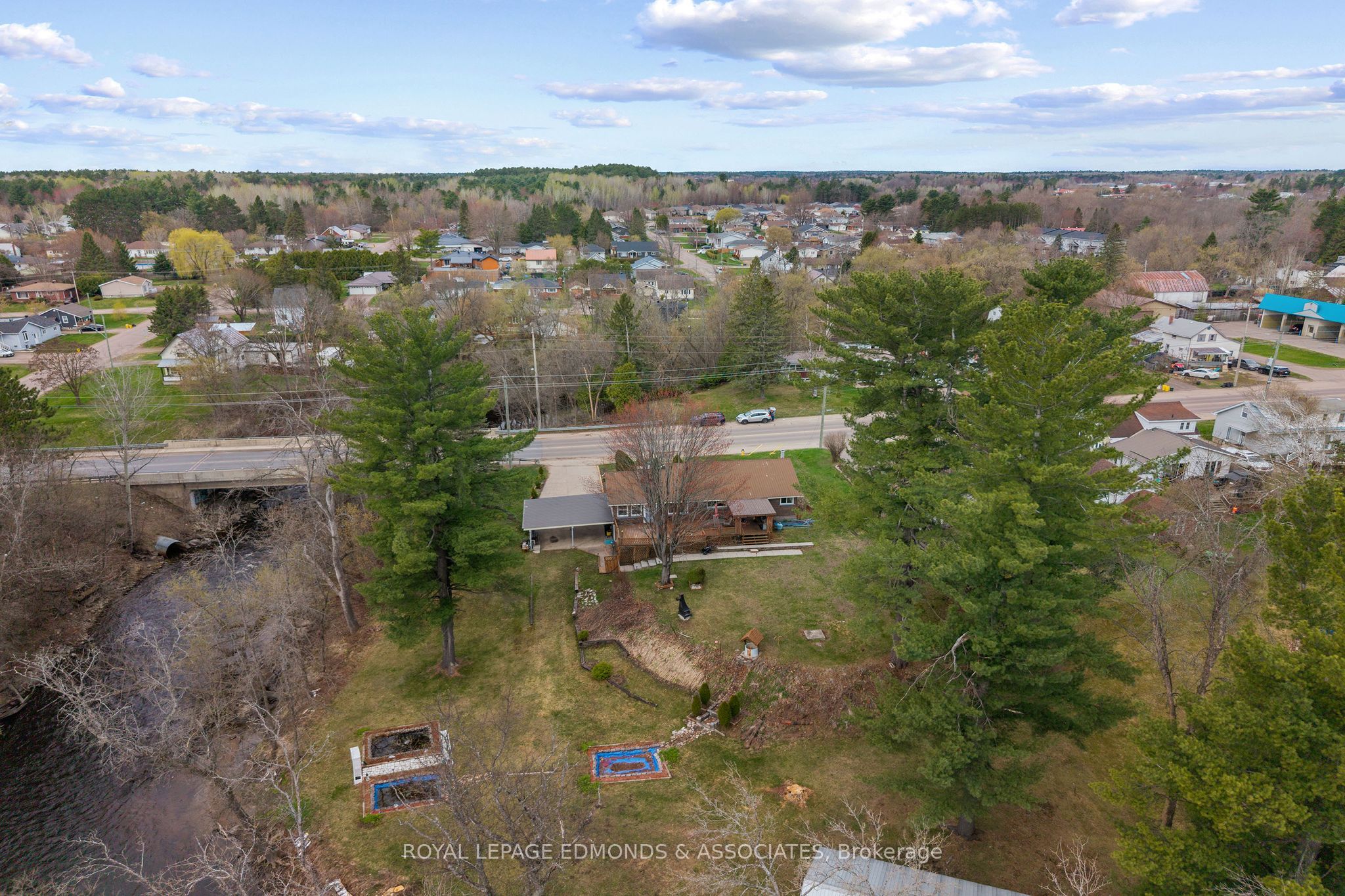499 Boundary Road E, Pembroke, ON K8A 6L7 photo 5