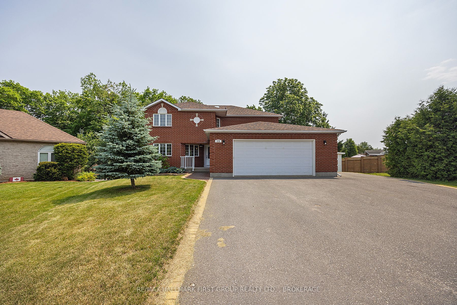272 FRIARHILL Crescent, Kingston, ON K7M 8P4 photo 2