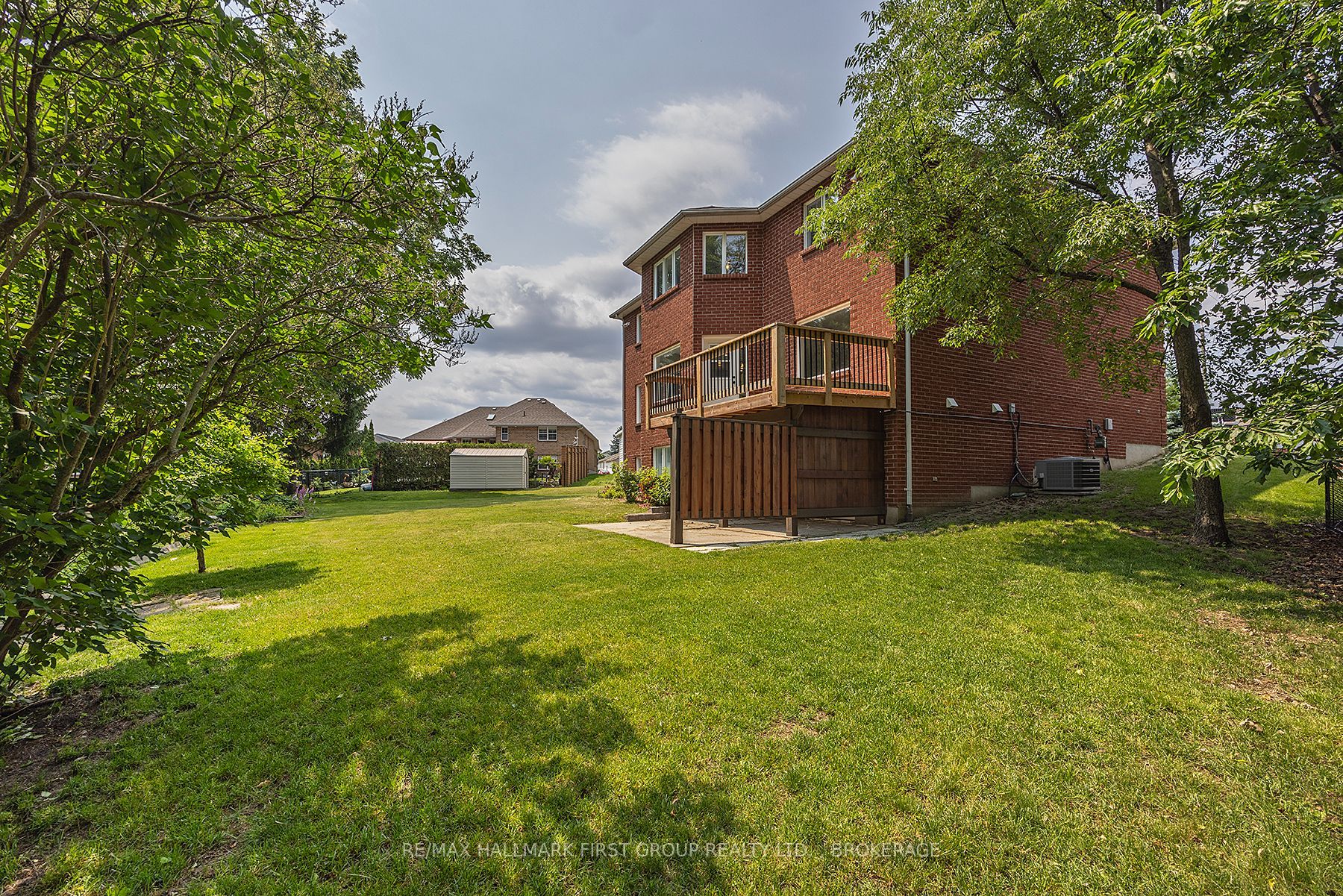 272 FRIARHILL Crescent, Kingston, ON K7M 8P4 photo 5