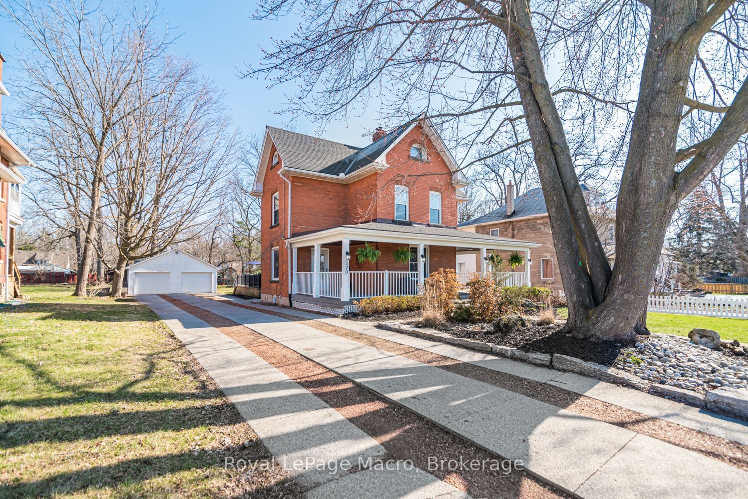 120 Caithness Street E, Haldimand, ON N3W 1C2 photo 2