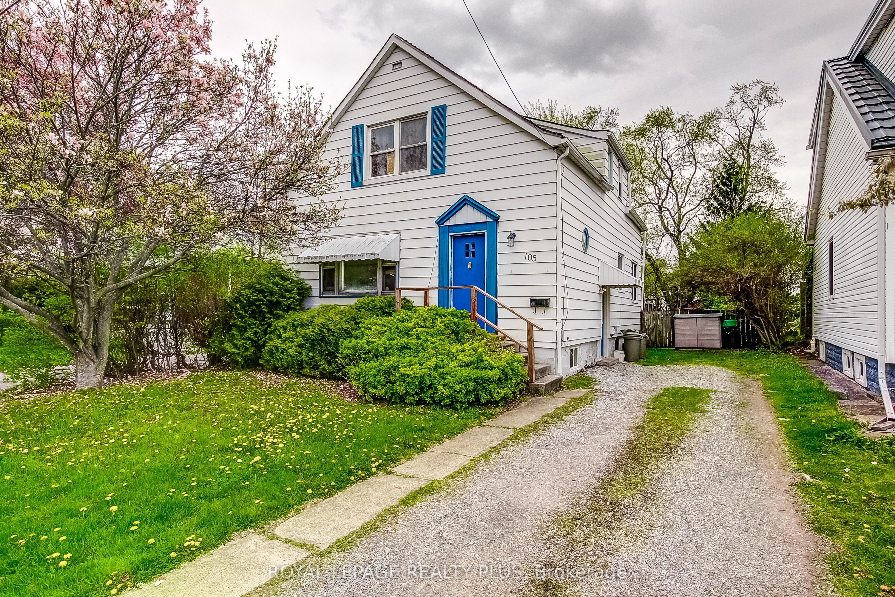 105 Hillview Street, Hamilton, ON L8S 2Z4 photo 2