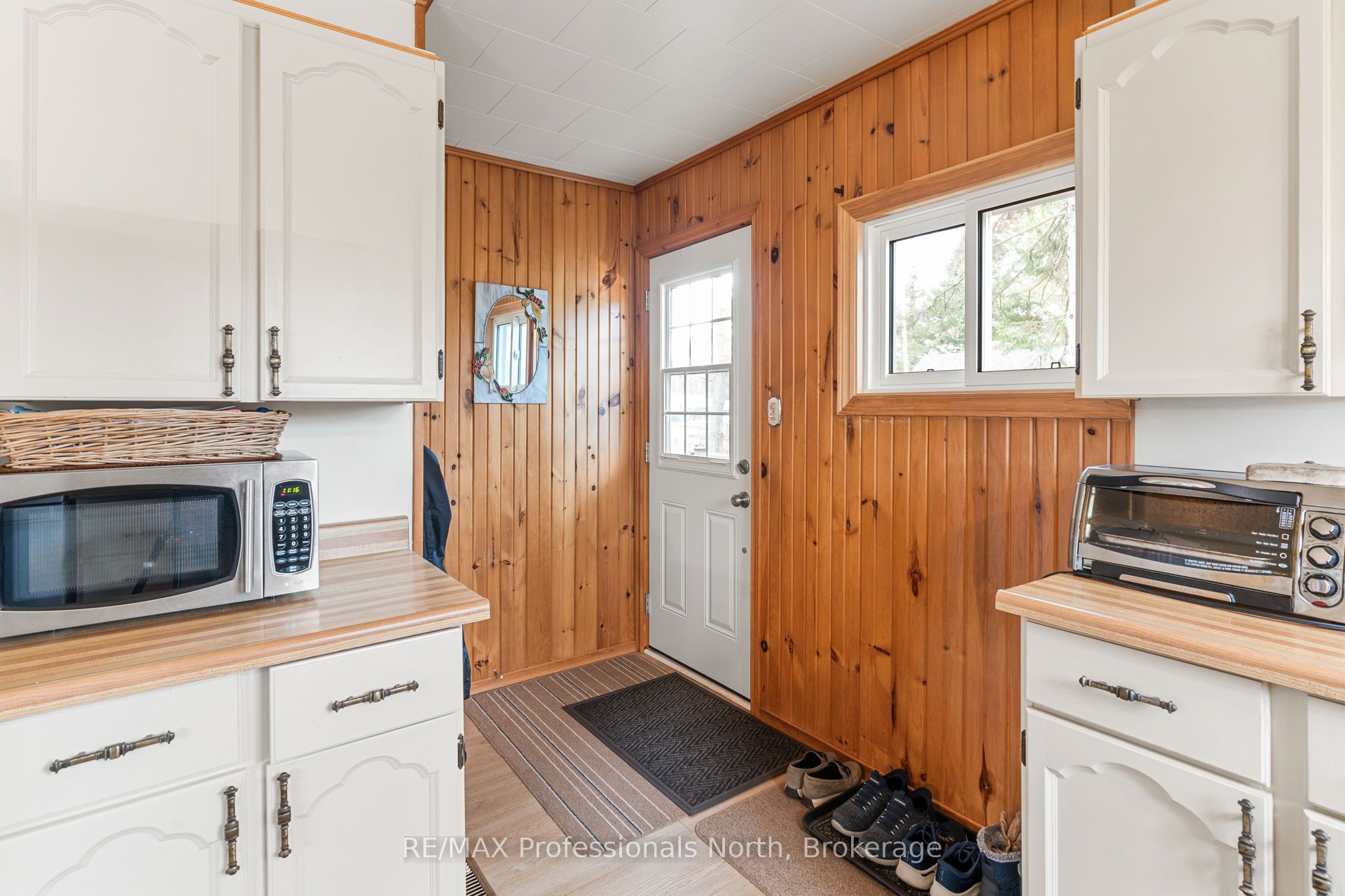2195 Loop Road, Highlands East, ON K0L 3C0 photo 5
