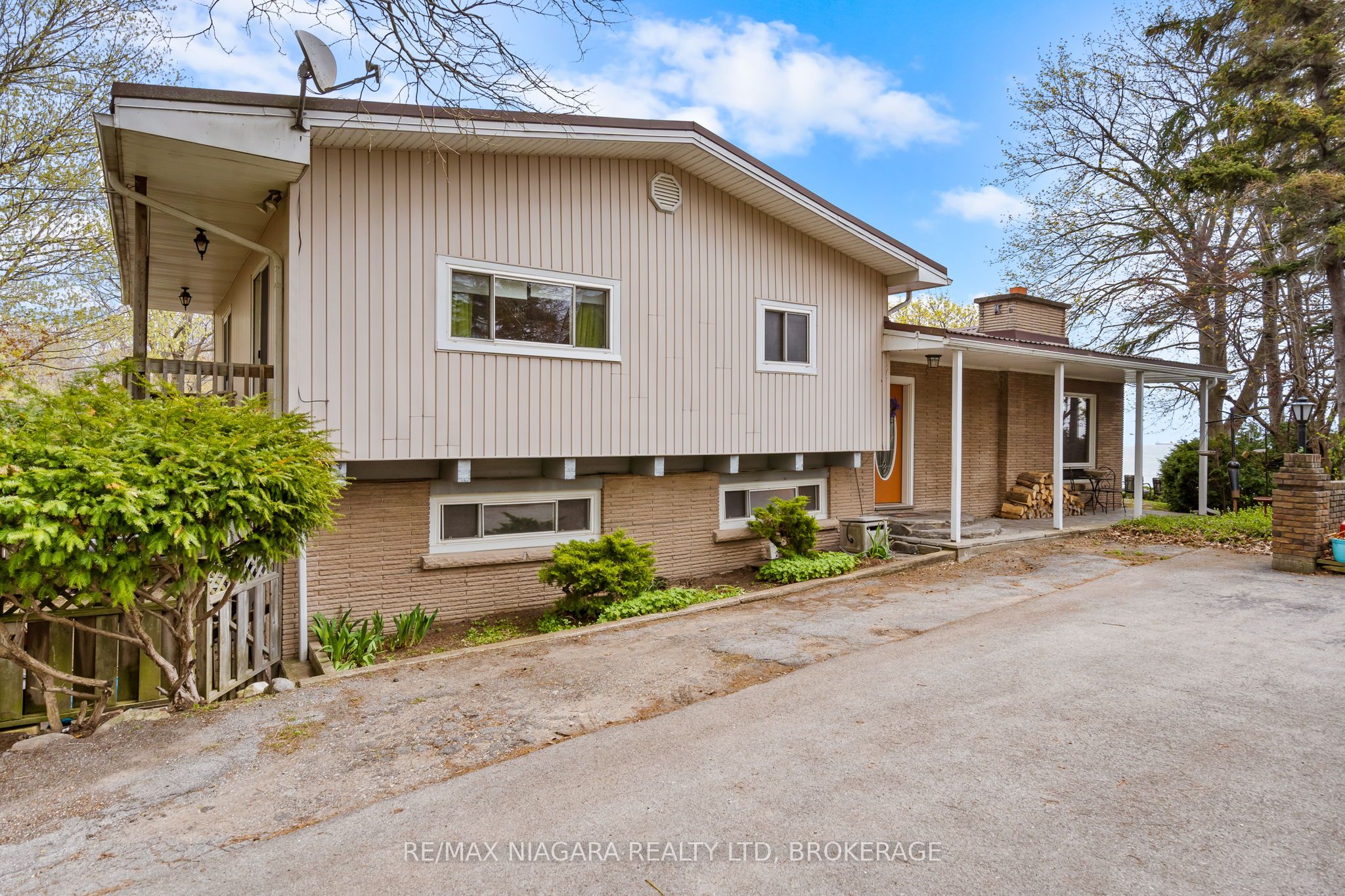 10419 Lakeshore Road, Wainfleet, ON L3K 5V4 photo 3
