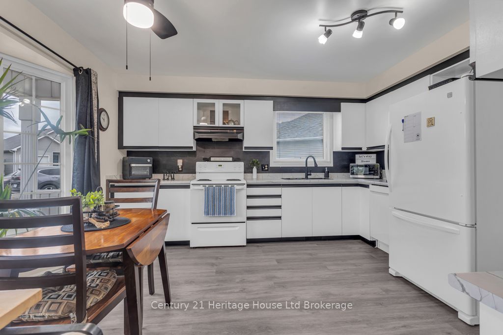 5 Dereham Drive, Tillsonburg, ON N4G 5L8 photo 5