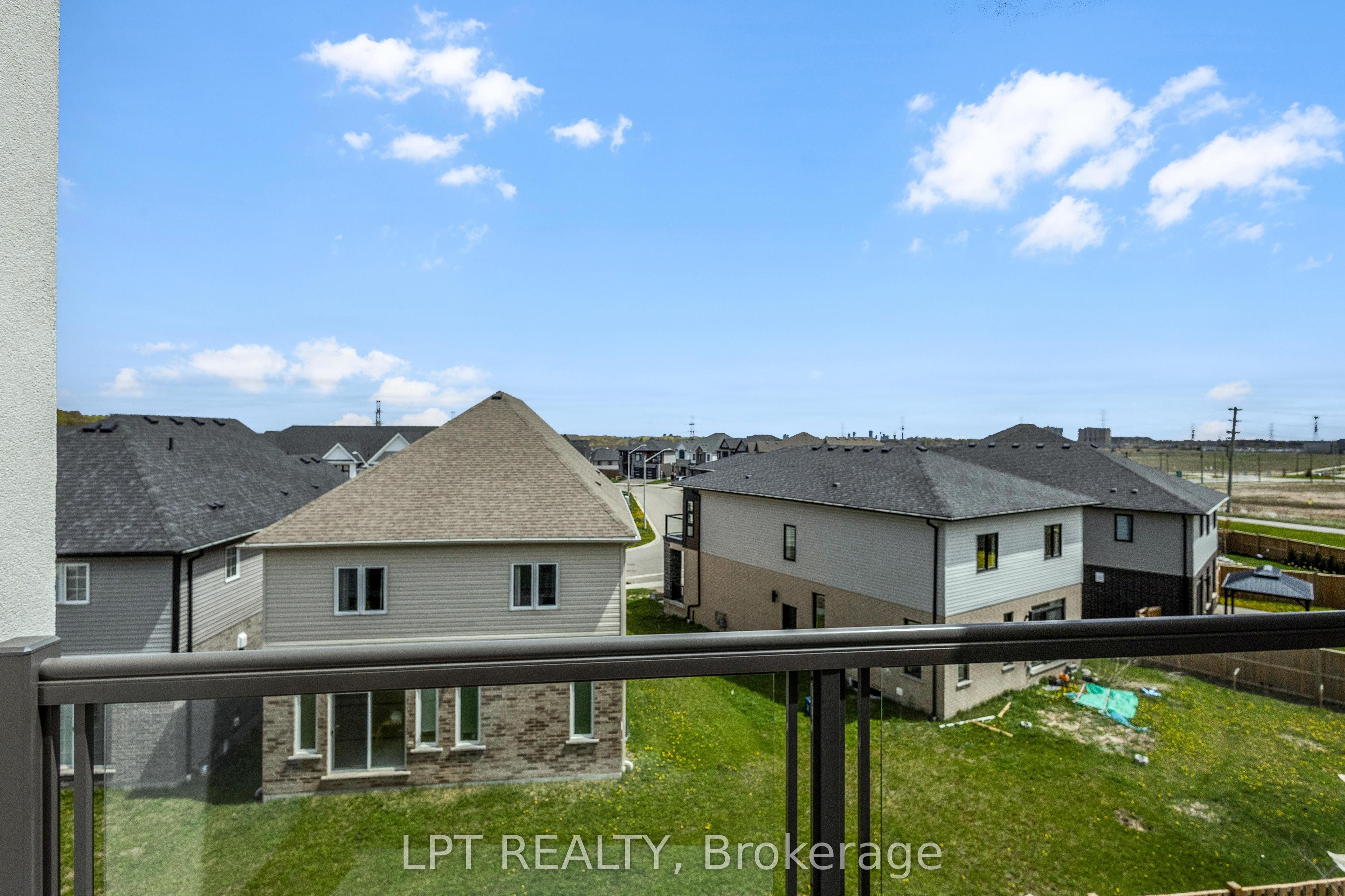 142 Foamflower Place 60, Waterloo, ON N2V 0G9 photo 3