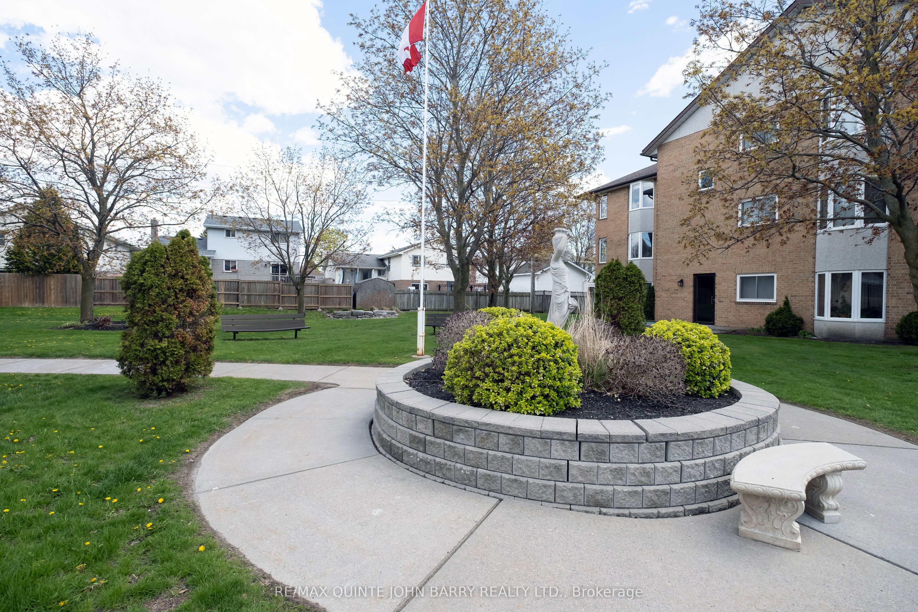 202-56 Tripp Boulevard, Quinte West, ON K8V 5V1 photo 3