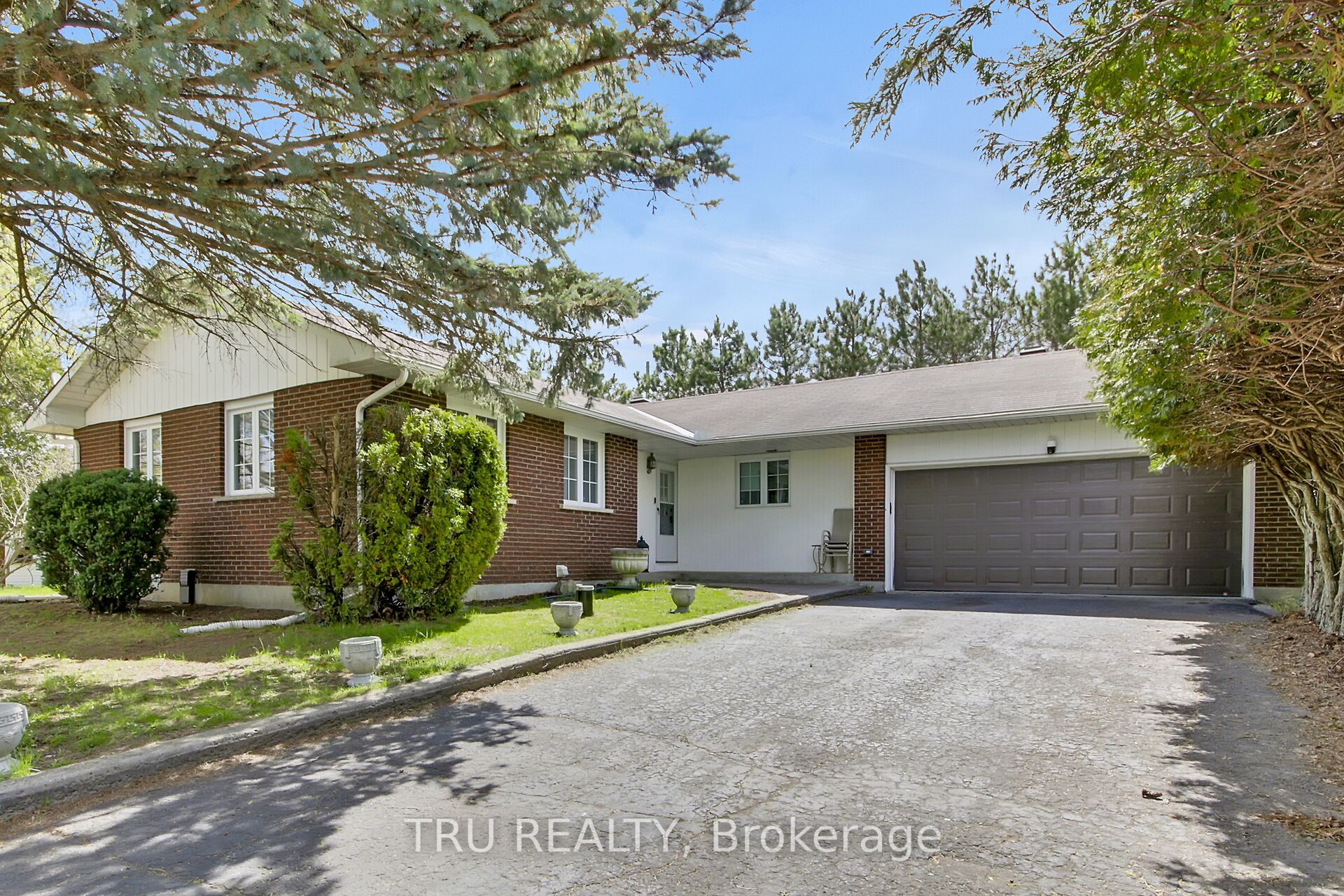 7038 SHIELDS Drive, Greely - Metcalfe - Osgoode - Vernon and Area, ON K4P 1A7 photo 2