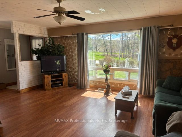 37 Prince Street, Minden Hills, ON K0M 2K0 photo 5