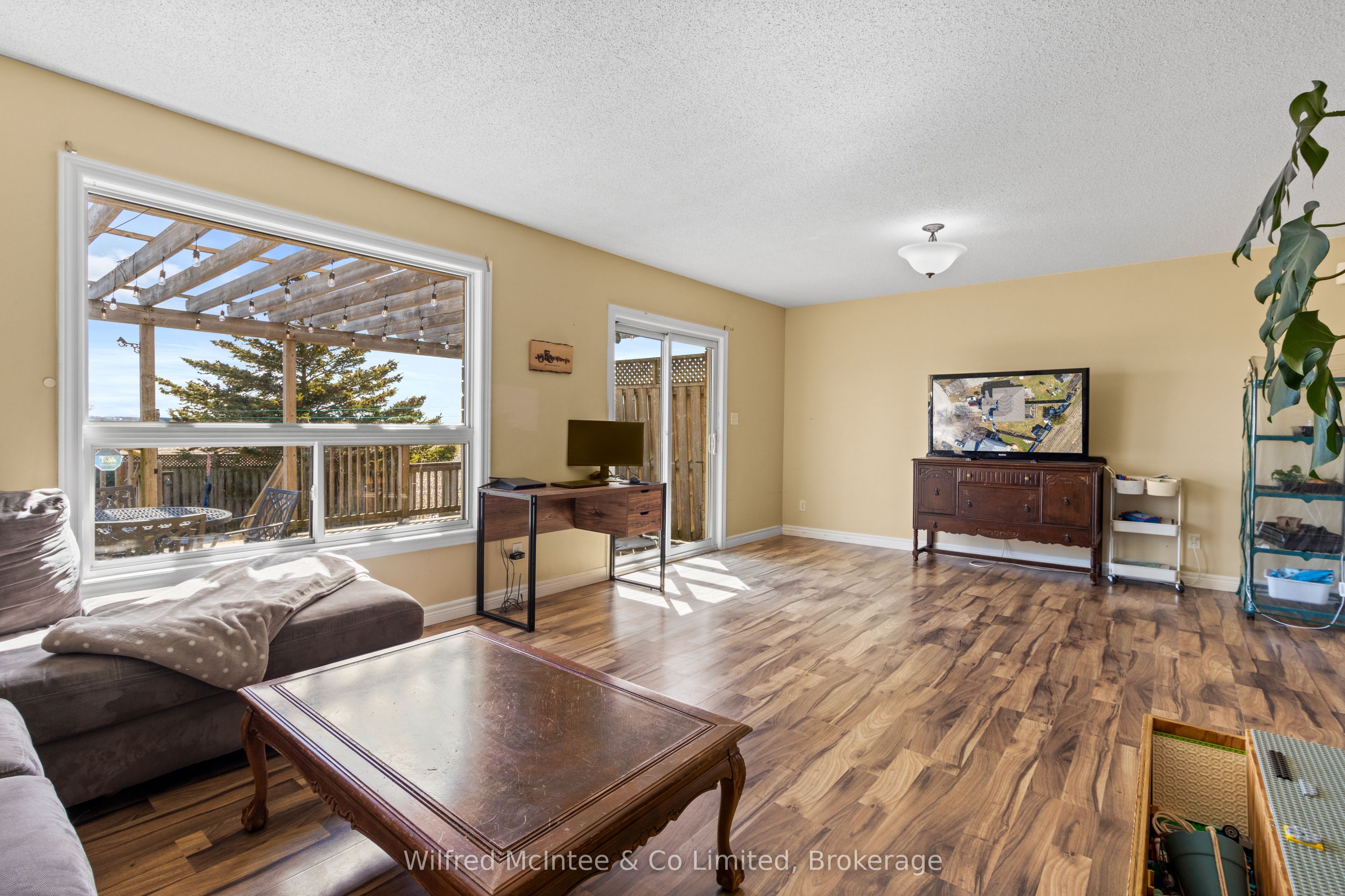 59 Dales Drive, Mapleton, ON N0G 1P0 photo 3