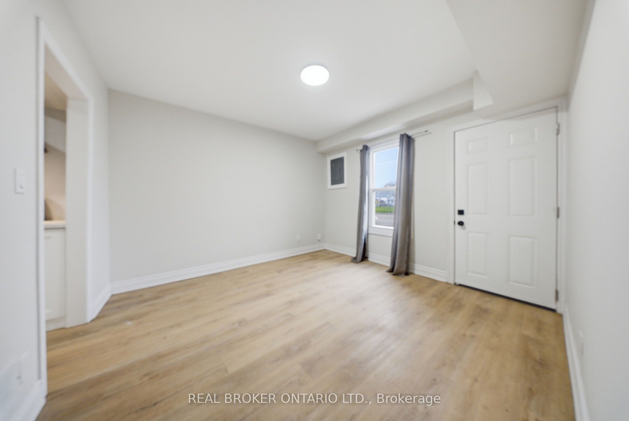129 Durham Street, Port Colborne, ON L3K 1E1 photo 4