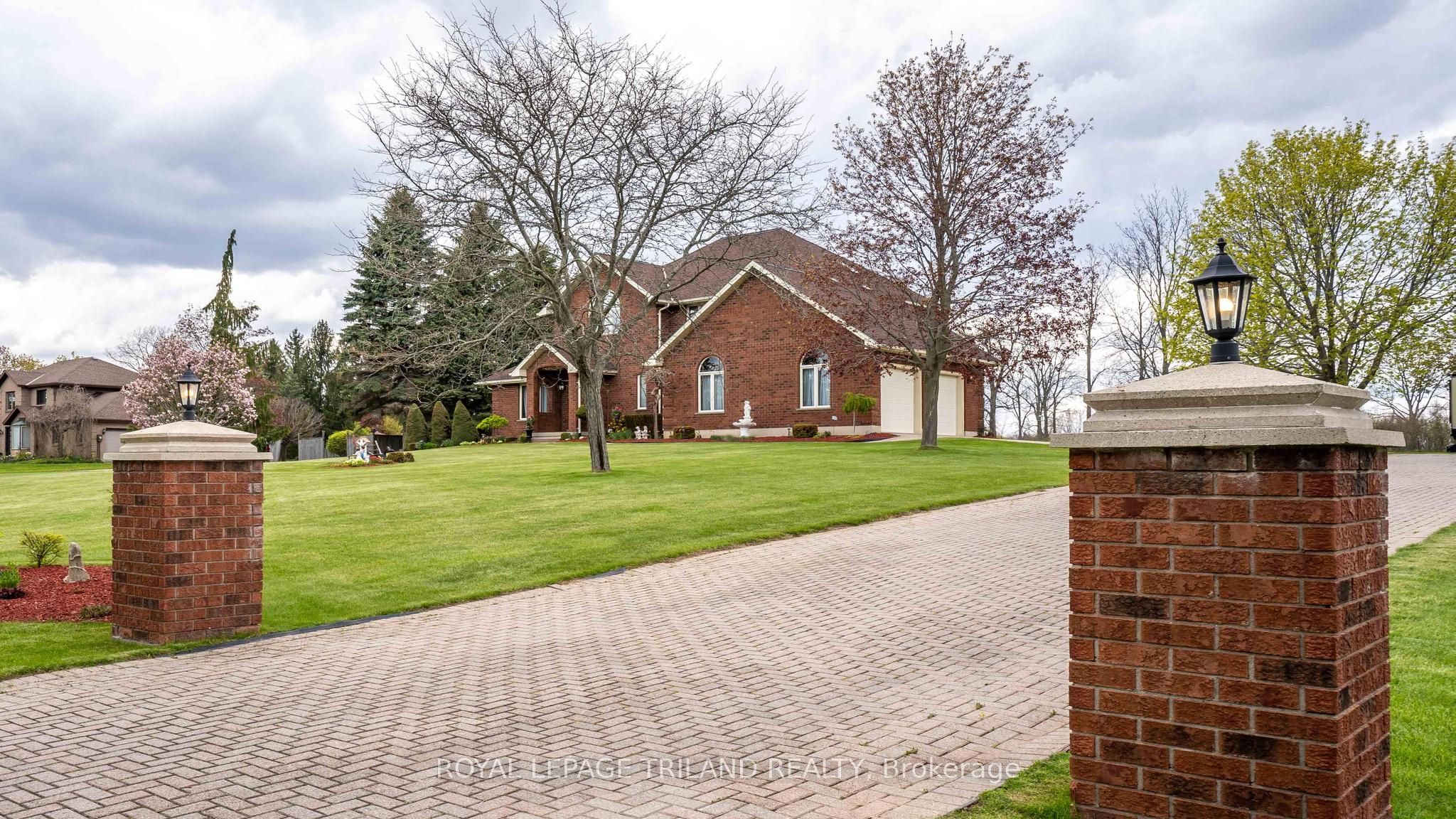 42720 MEADOW WOOD Lane, Central Elgin, ON N0L 2L0 photo 4