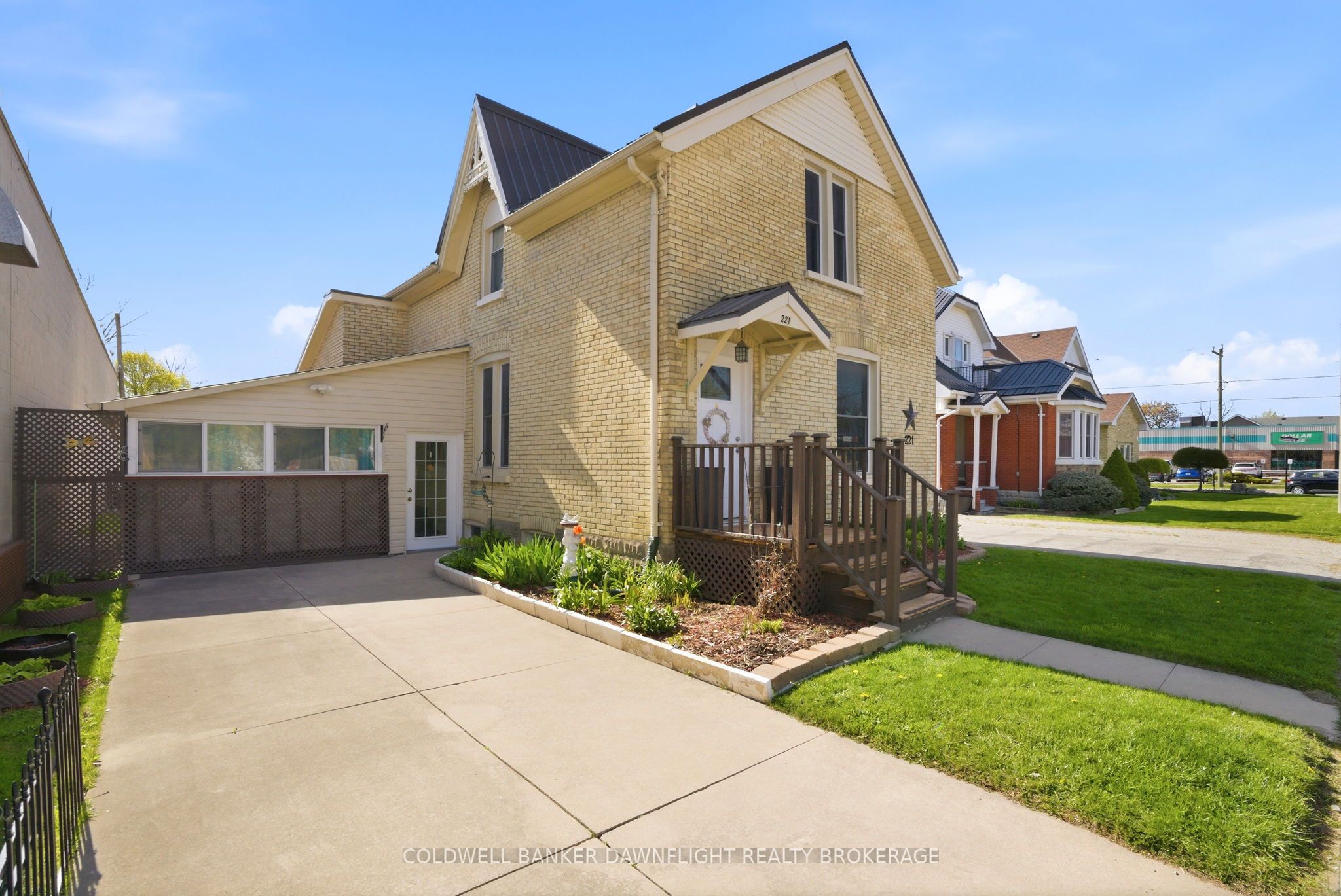 221 Main Street S, South Huron, ON N0M 1S6