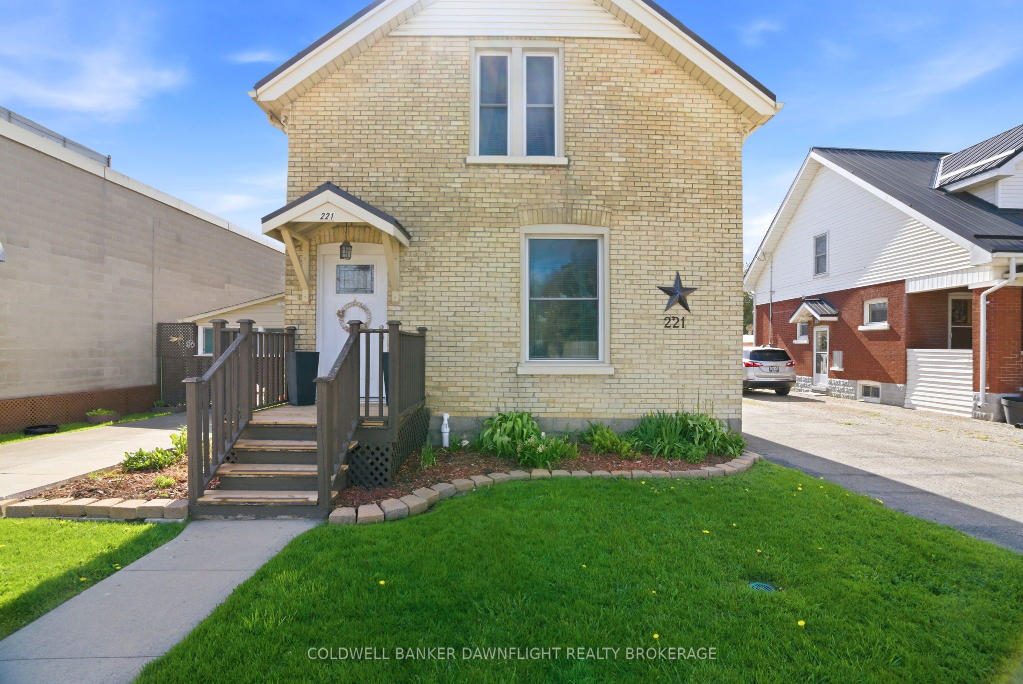 221 Main Street S, South Huron, ON N0M 1S6 photo 5