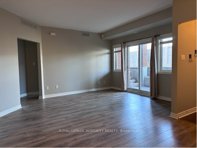173 Crestway Drive A, Barrhaven, ON K2G 7C8 photo 4