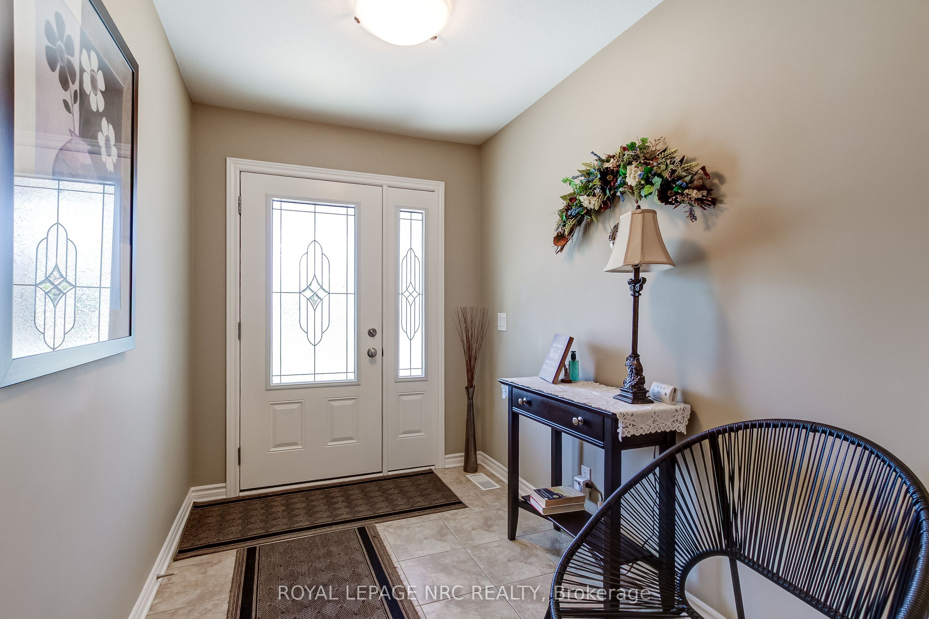11 Rose Glen Crescent, Niagara-on-the-Lake, ON L0S 1T0 photo 3