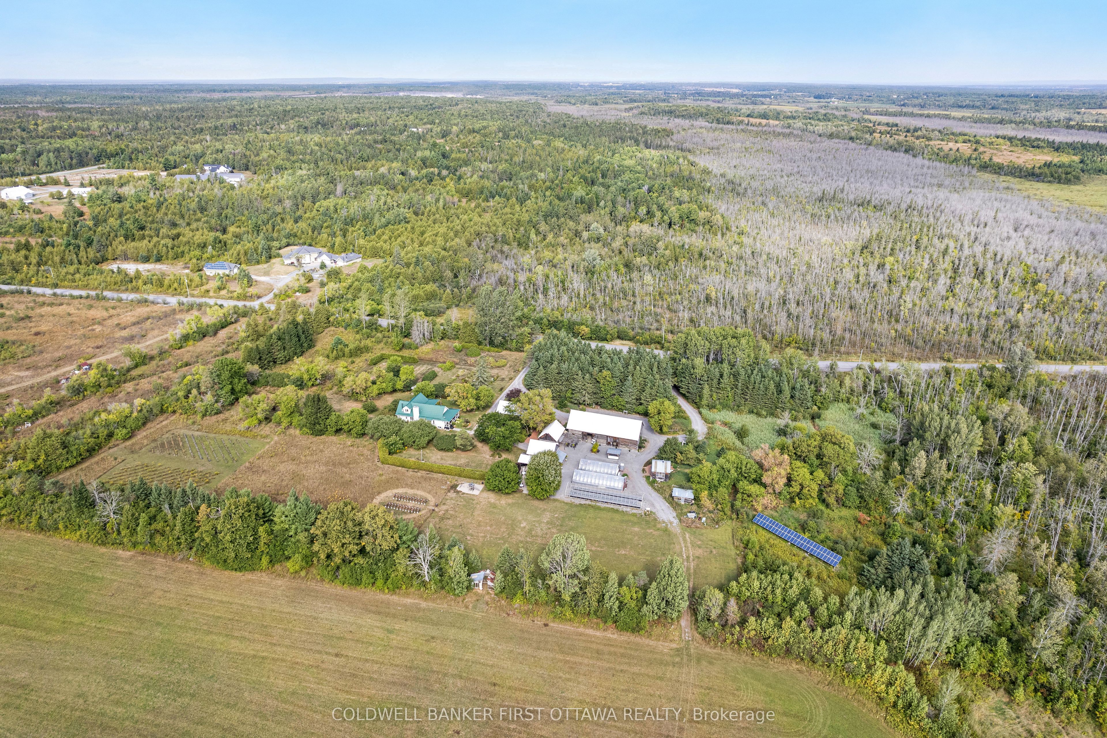 3840 Old Almonte Road, Carp - Huntley Ward, ON K0A 1A0 photo 2