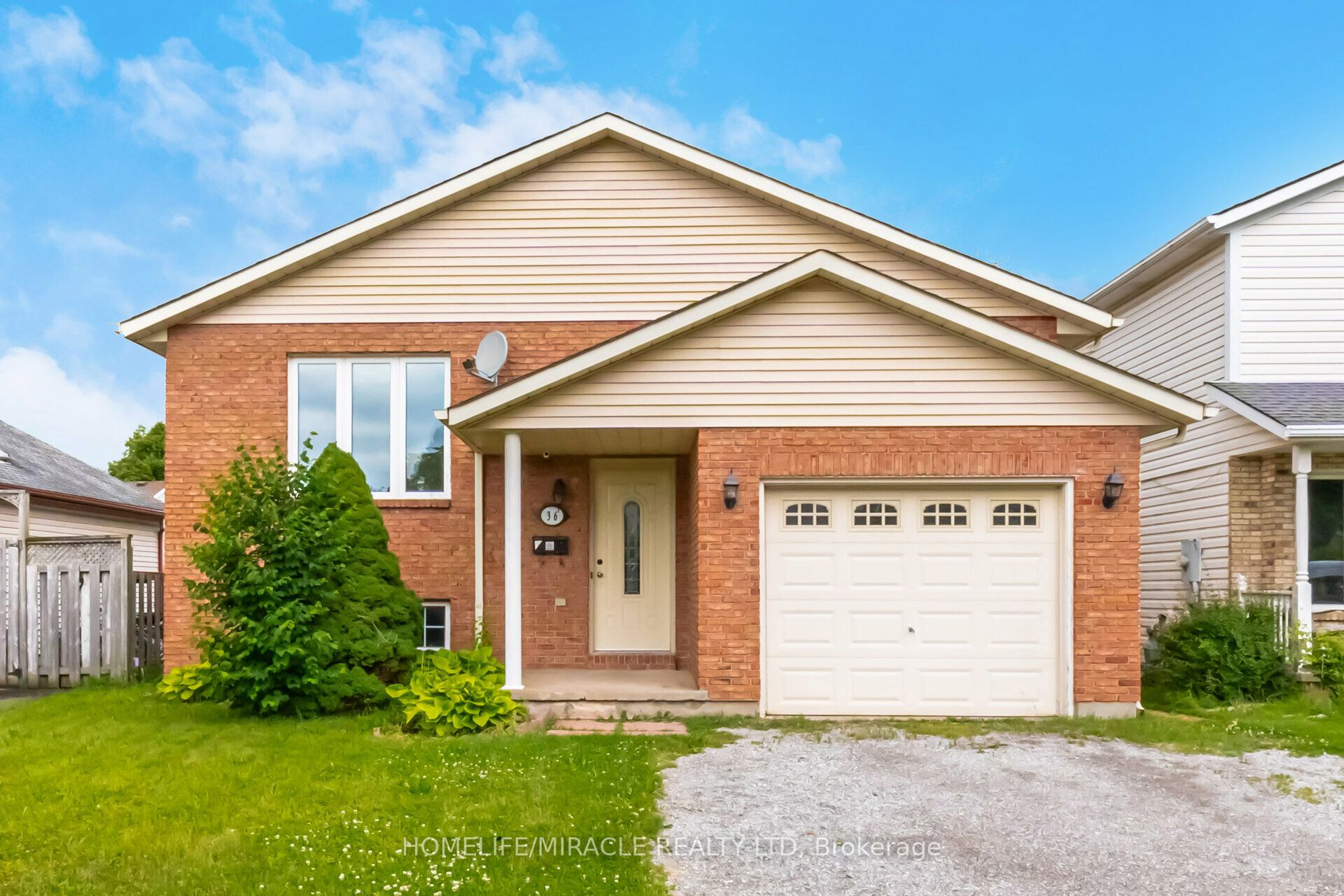 36 Poplar Crescent upper, Welland, ON L3C 6W2