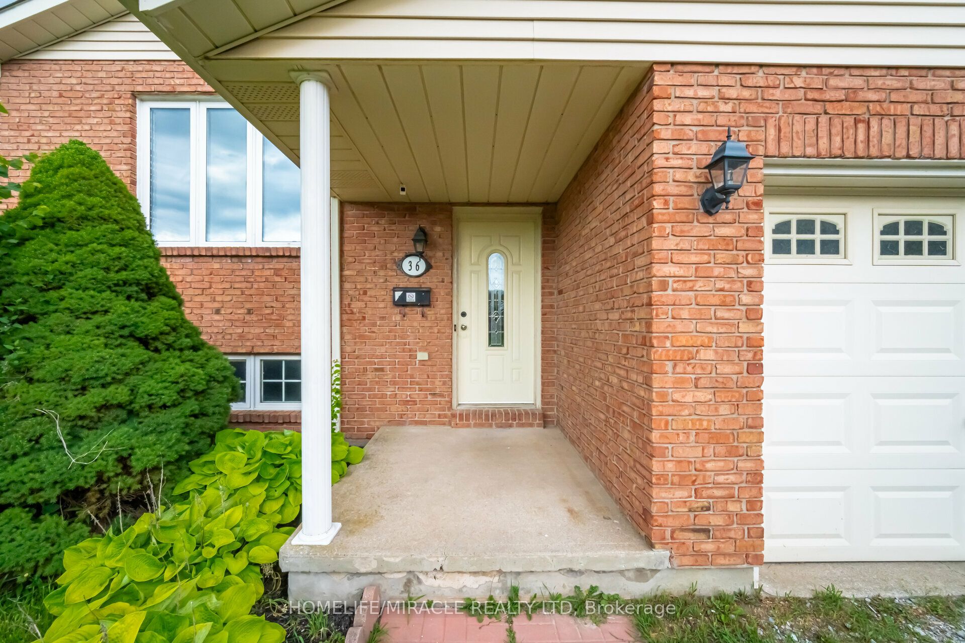 36 Poplar Crescent upper, Welland, ON L3C 6W2 photo 2