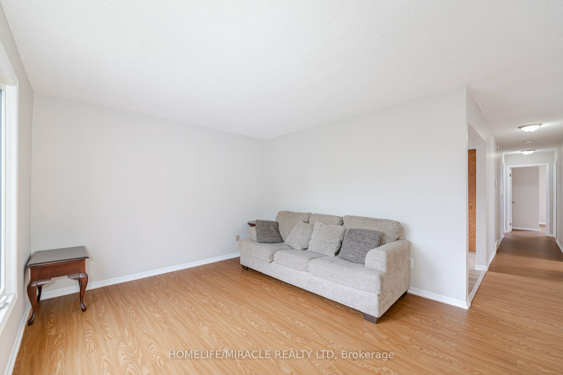 36 Poplar Crescent upper, Welland, ON L3C 6W2 photo 5