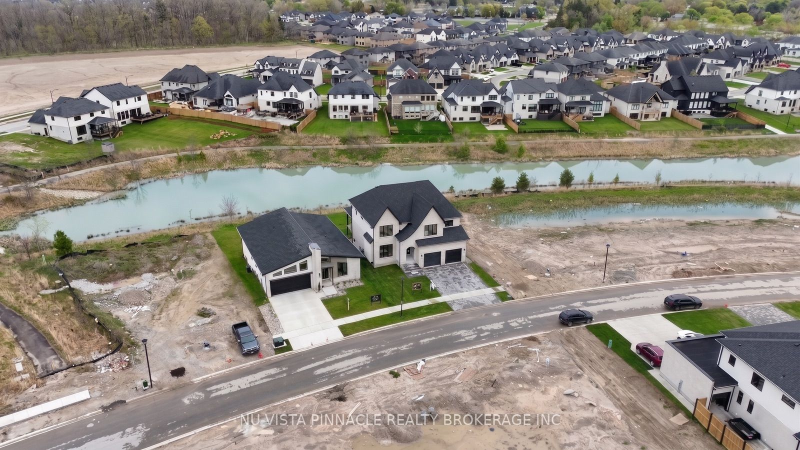 4108 Fallingbrook Road, London South, ON N6P 1H5 photo 3