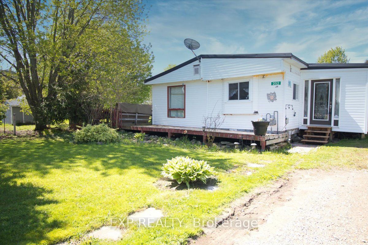 252 Queen Street, Chatham-Kent, ON N0P 1T0 photo 3