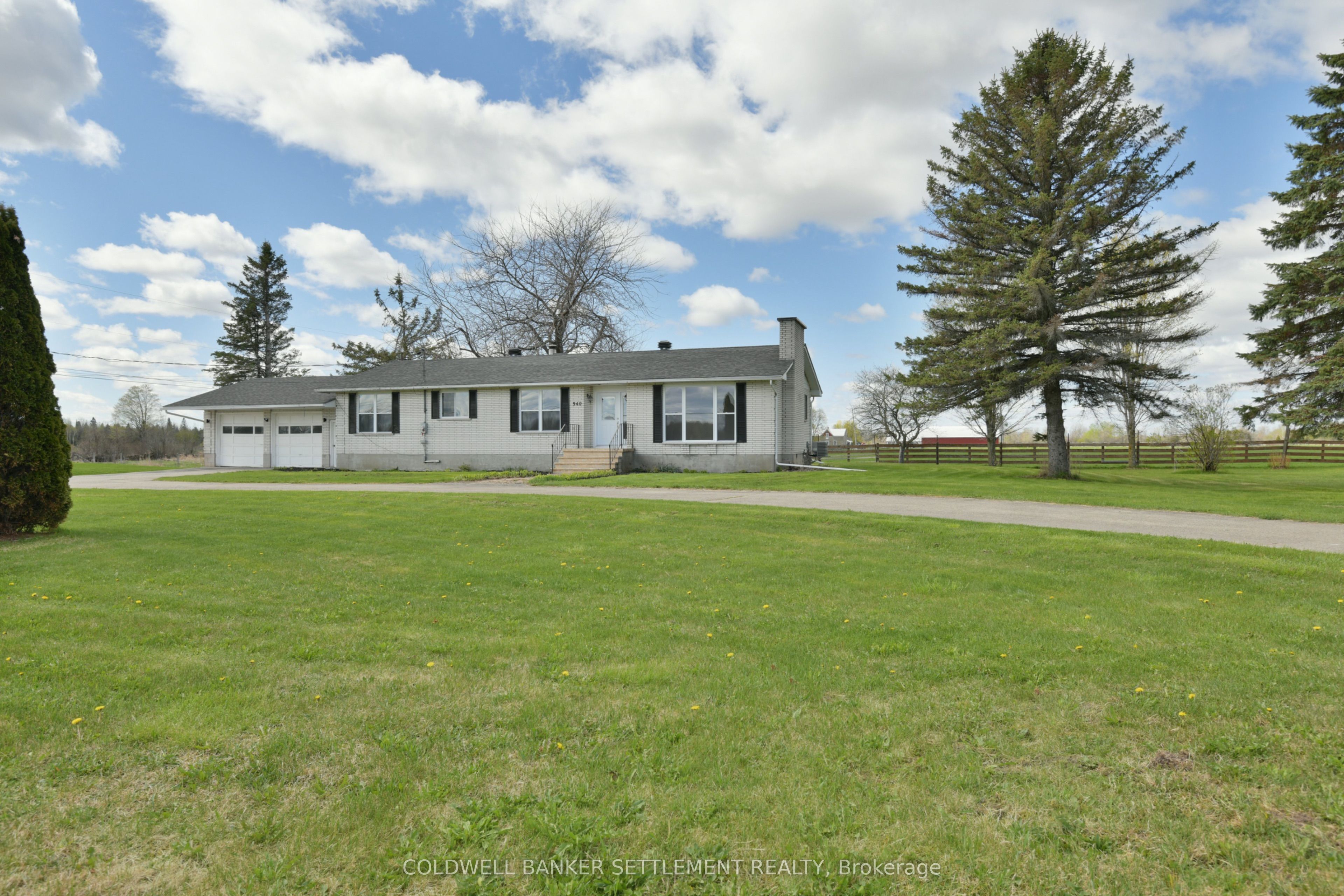 940 County Rd 29 Highway, Elizabethtown-Kitley, ON K0G 1G0 photo 2