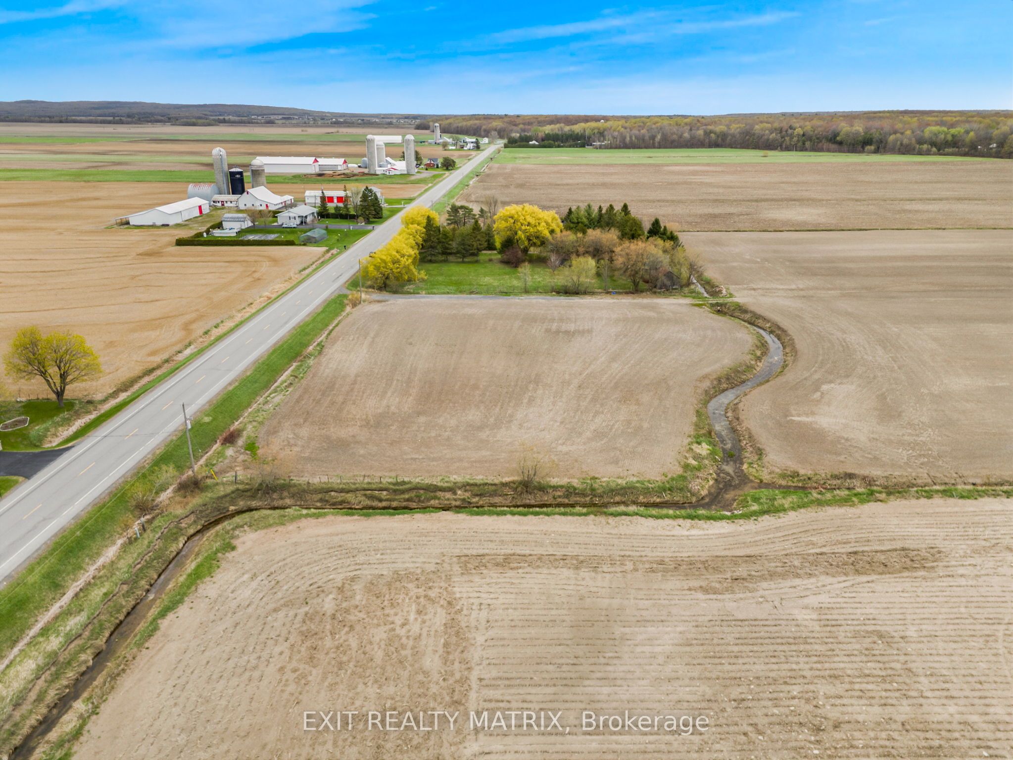 000 County Rd 18 Road, East Hawkesbury, ON K0B 1M0 photo 5