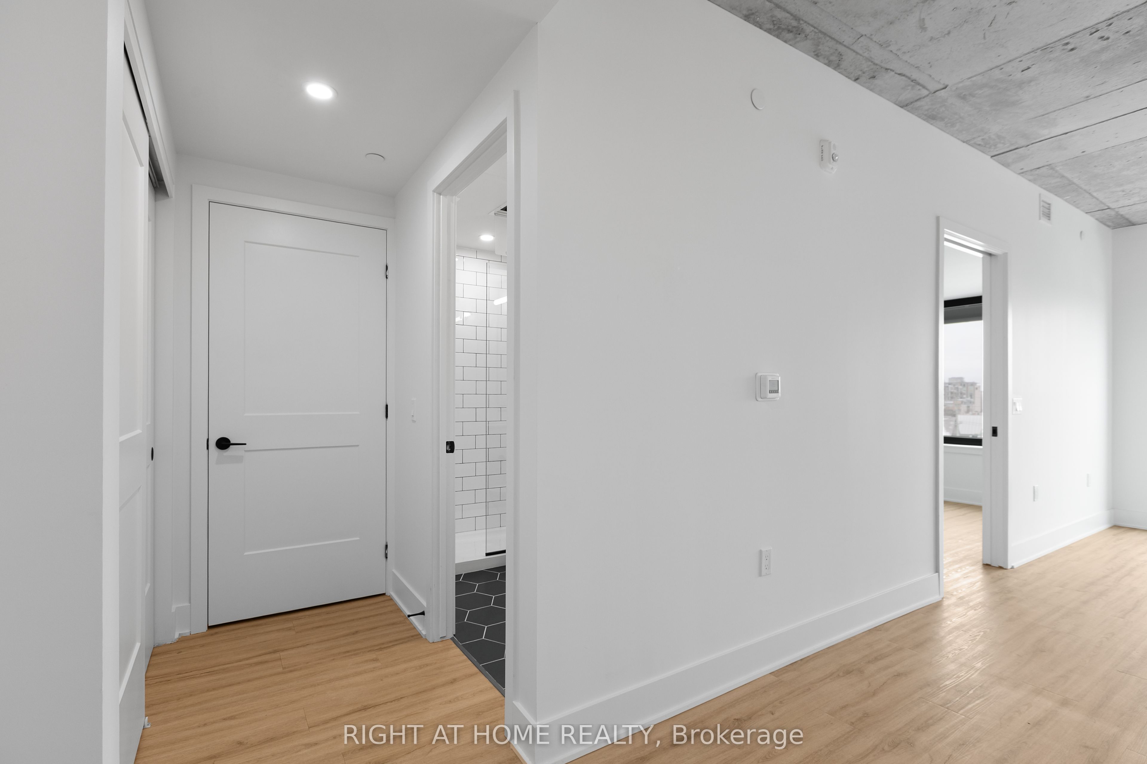 377 Winona Avenue 509, Westboro - Hampton Park, ON K1Z 5H8 photo 2