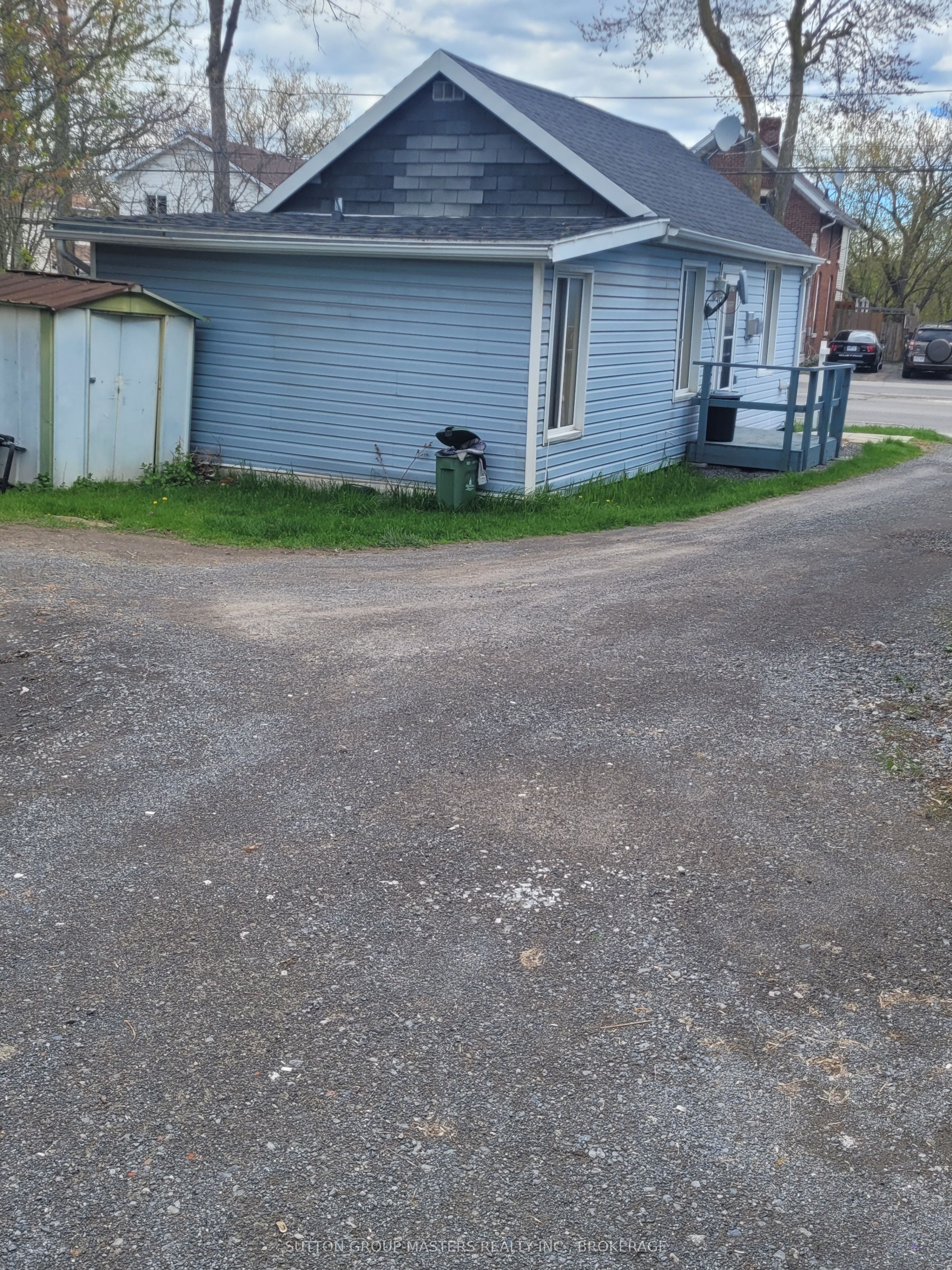 688 Montreal Street, Kingston, ON K7K 3J4 photo 4