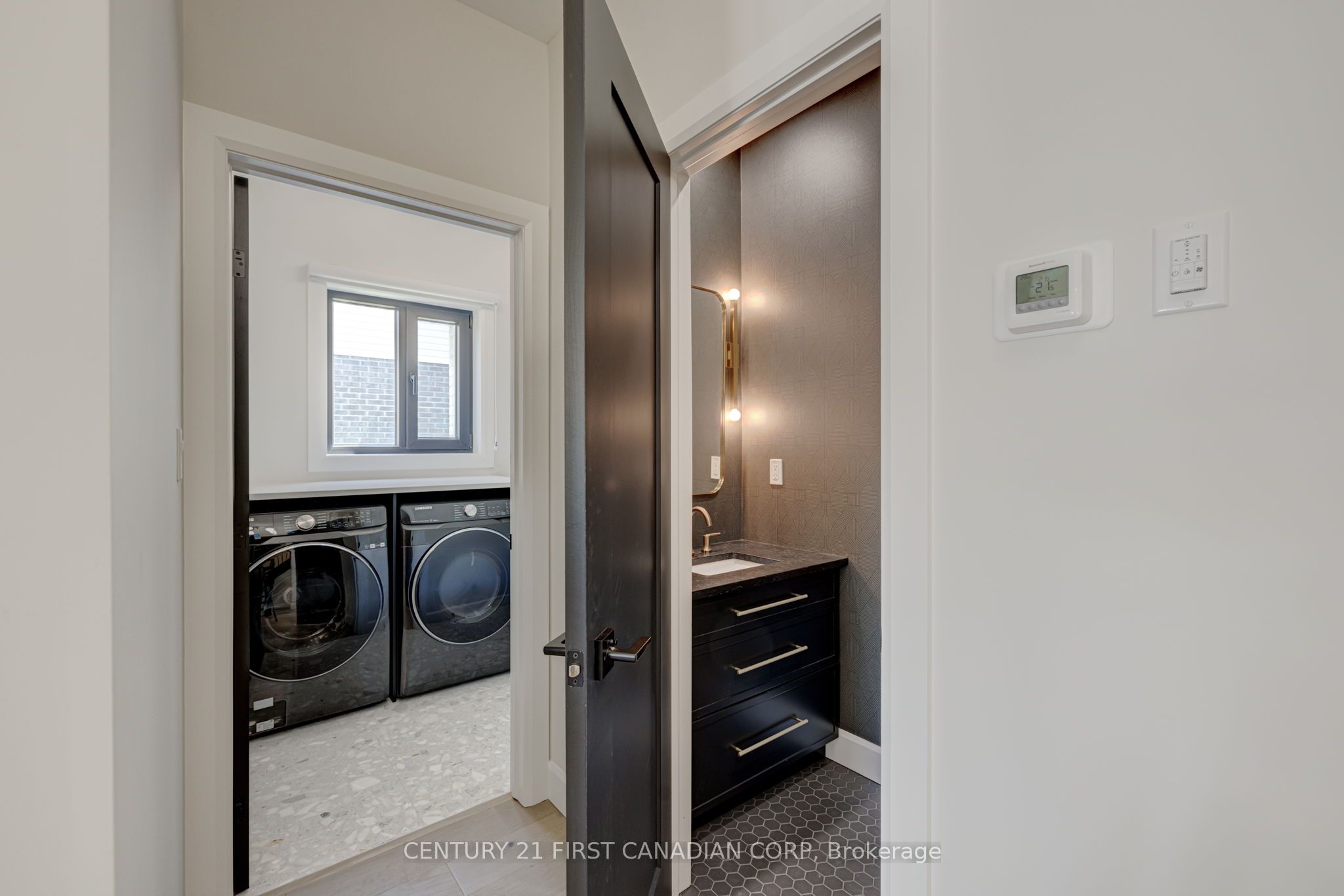 133 BASIL Crescent, Middlesex Centre, ON N0M 2A0 photo 5