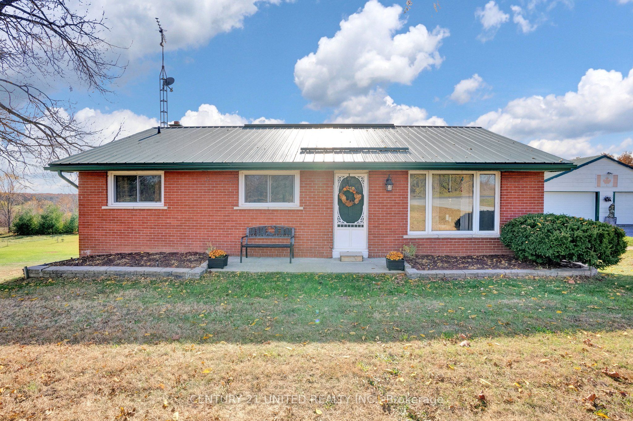 1976 Fish Lake Road, Prince Edward County, ON K0K 1W0 photo 2