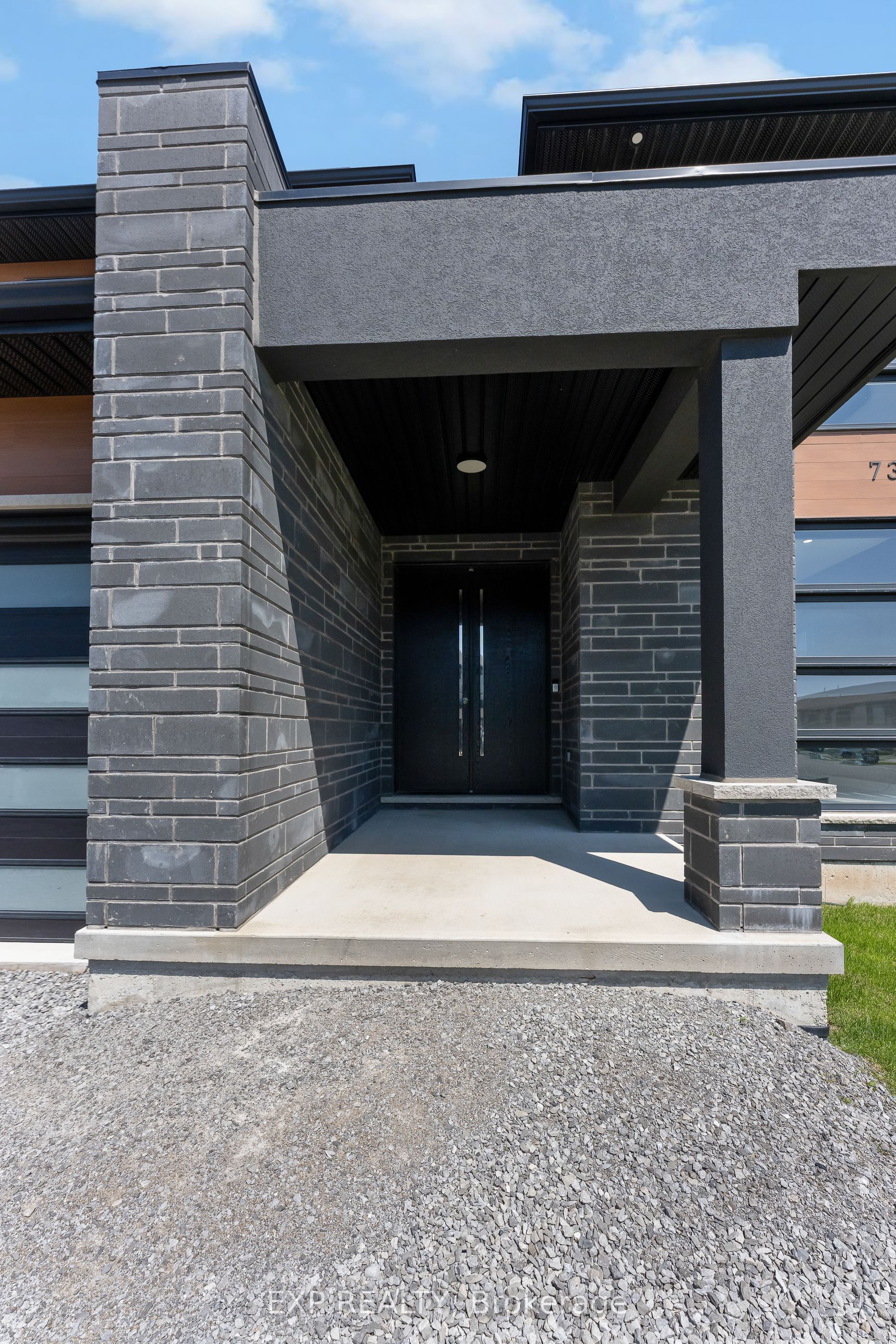 7365 Jonathan Drive, Niagara Falls, ON L2H 3T3 photo 4