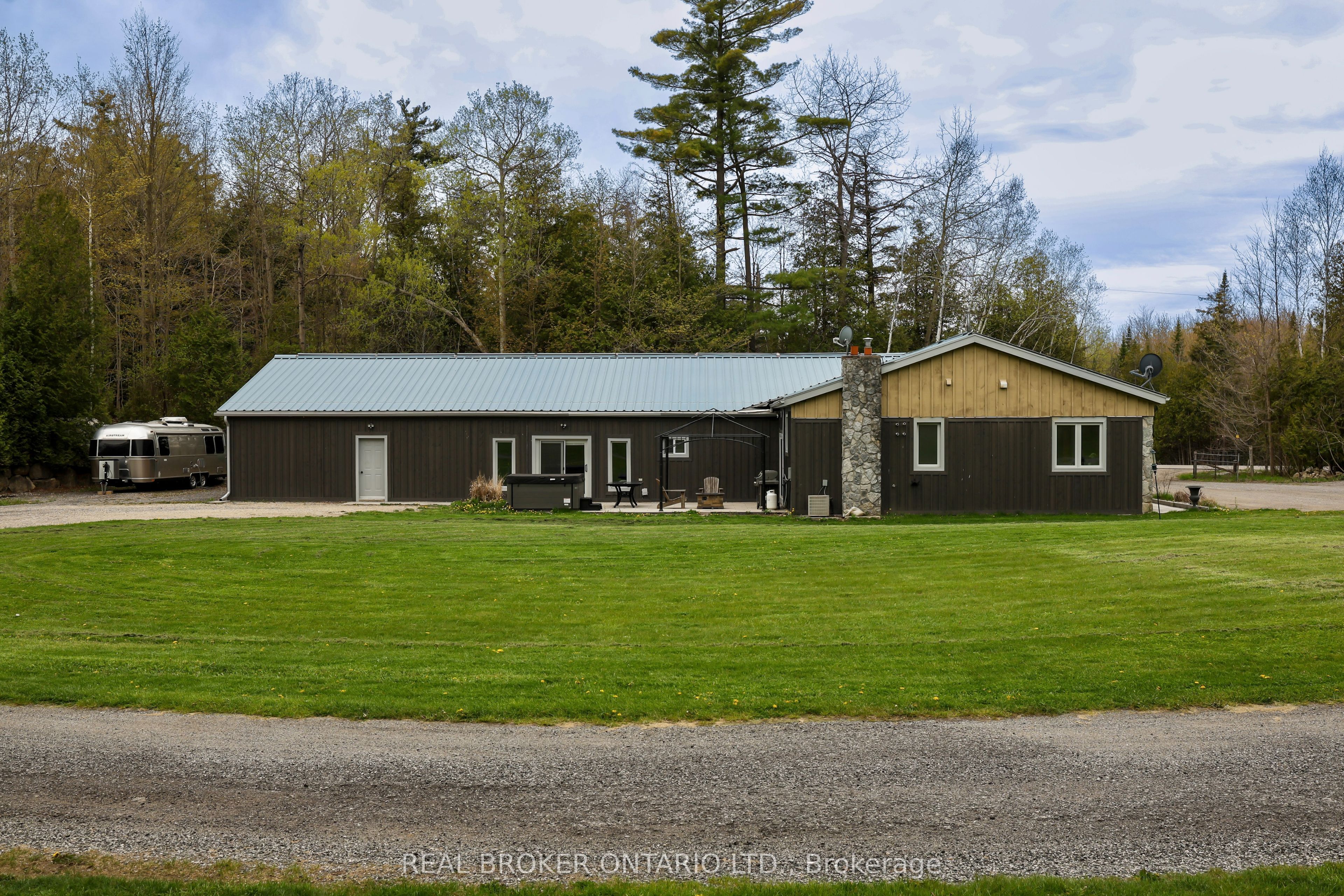 4589 WATSON Road S, Puslinch, ON N0B 2J0 photo 3