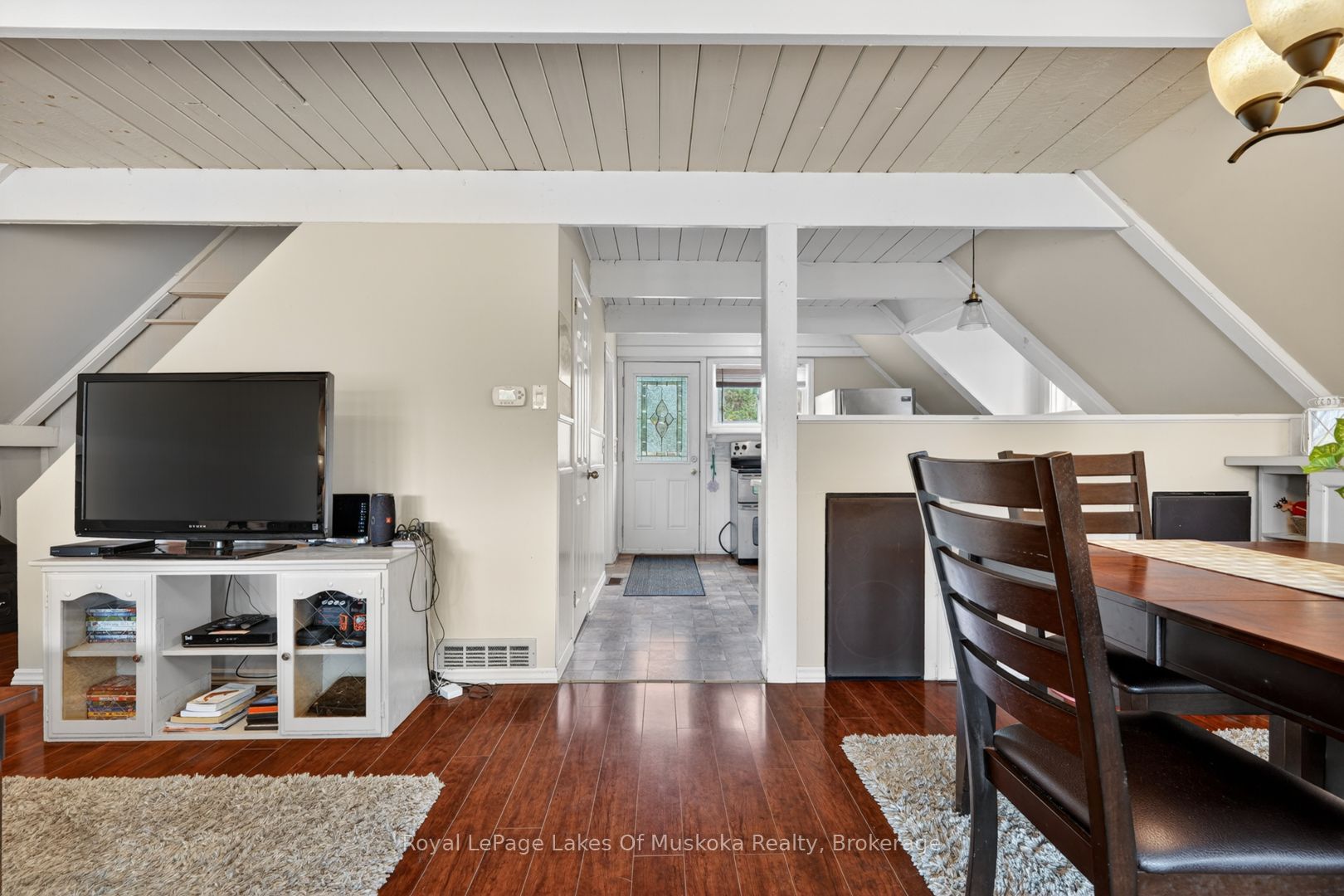 985 Katrine Road, Armour, ON P0A 1C0 photo 2