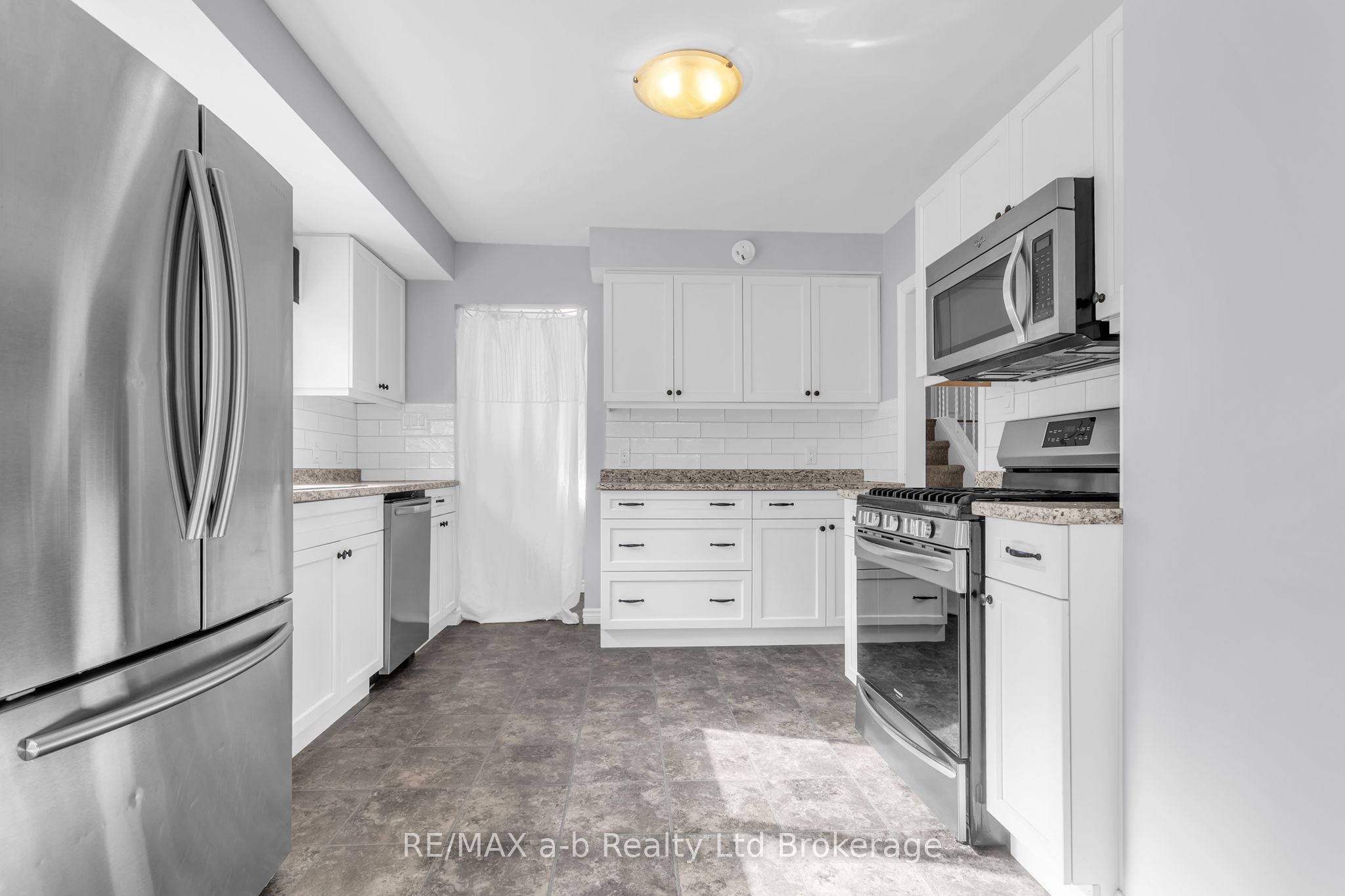 21 PEGGY Avenue, South-West Oxford, ON N0J 1N0 photo 5