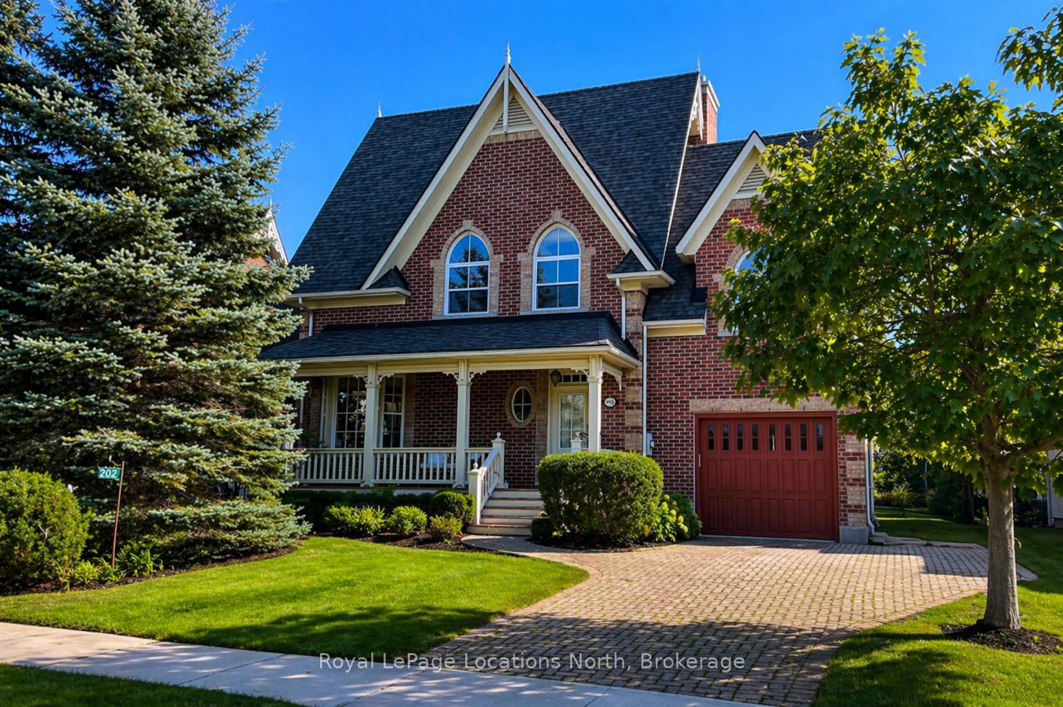 202 Snowbridge Way, Blue Mountains, ON L9Y 0V1 photo 2