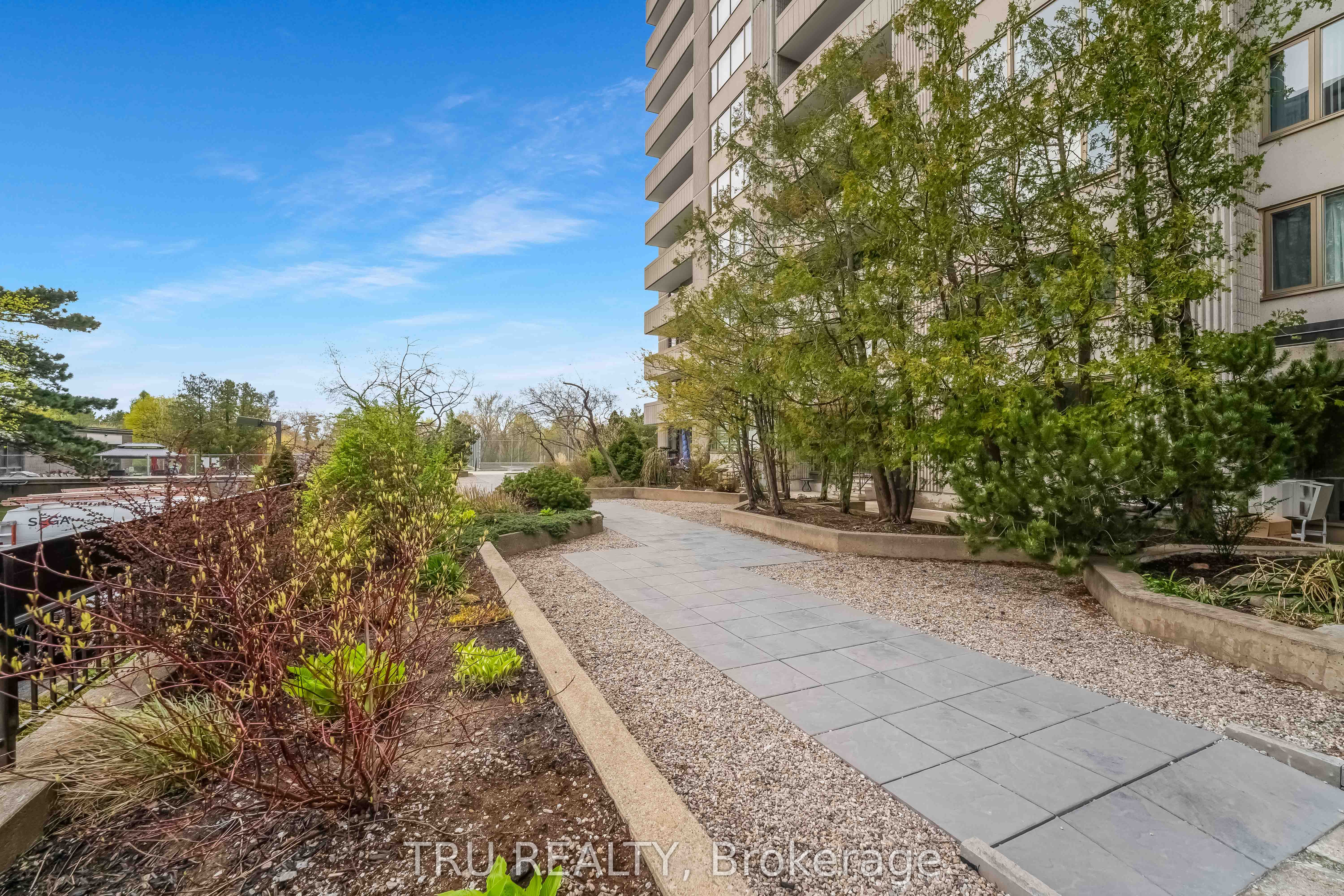 2625 REGINA Street 1504, Britannia - Lincoln Heights and Area, ON K2B 5W8 photo 3