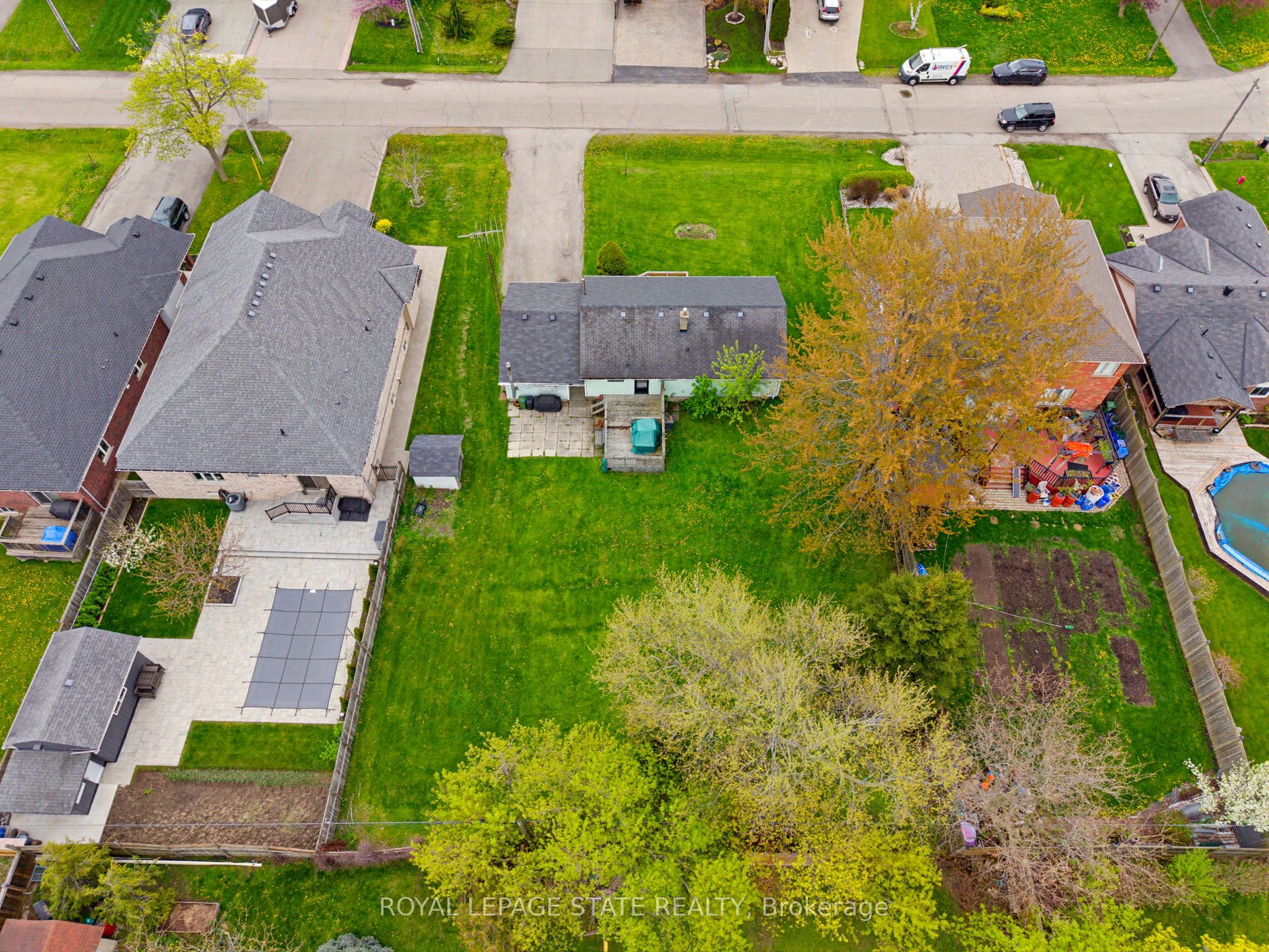 29 Leckie Avenue, Hamilton, ON L8J 2S7 photo 3