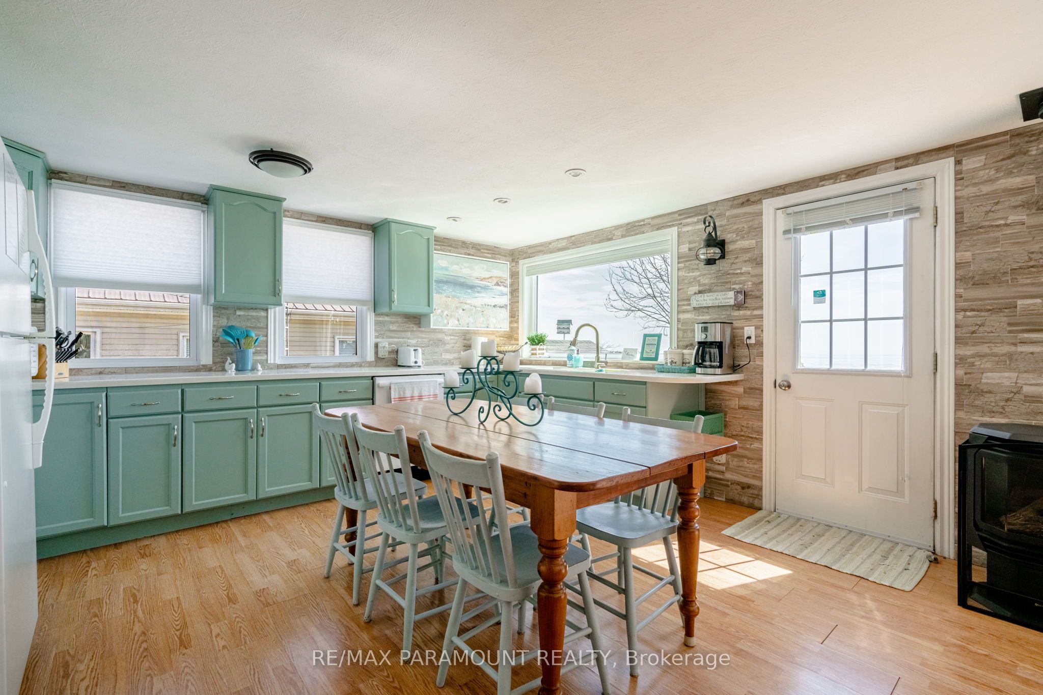 24 Pulley Road, Leamington, ON N0P 2P0 photo 5