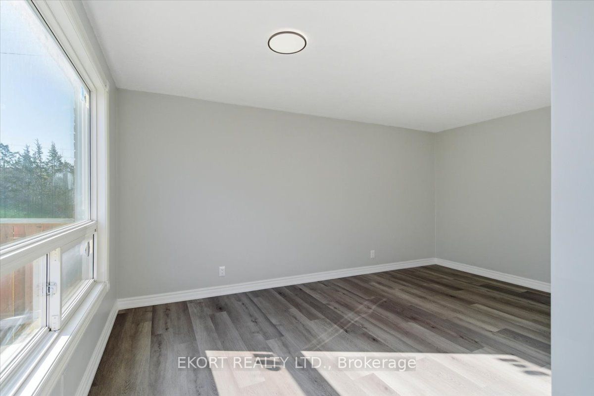 17 Tracey Park Drive 27, Belleville, ON K8P 4R4 photo 3