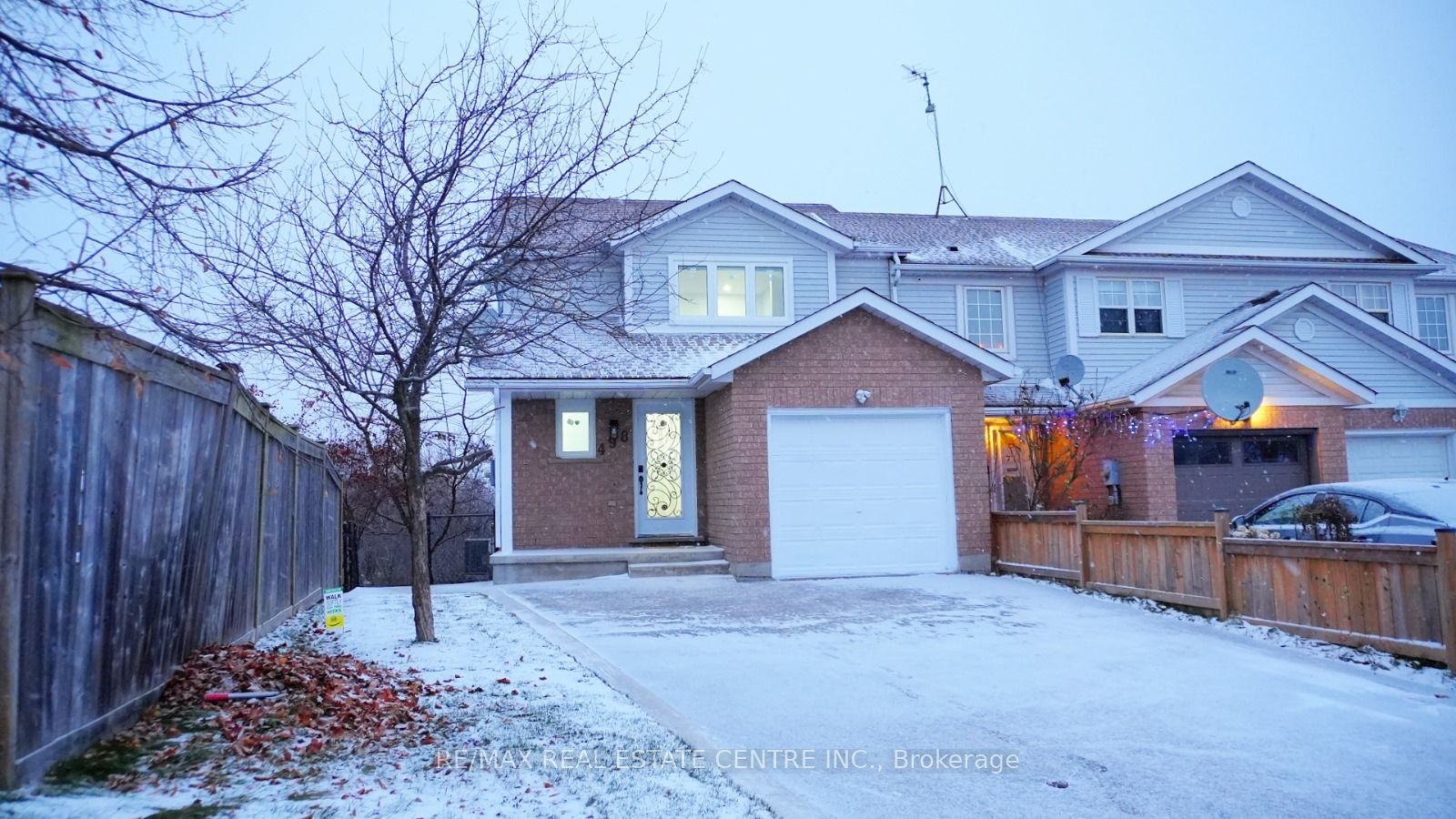 498 BANKSIDE Drive, Kitchener, ON N2N 3J3 photo 2