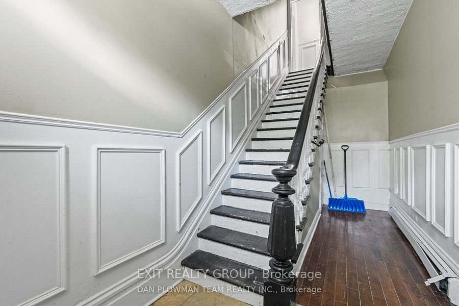 11 Isabel Street, Belleville, ON K8P 3N4 photo 5