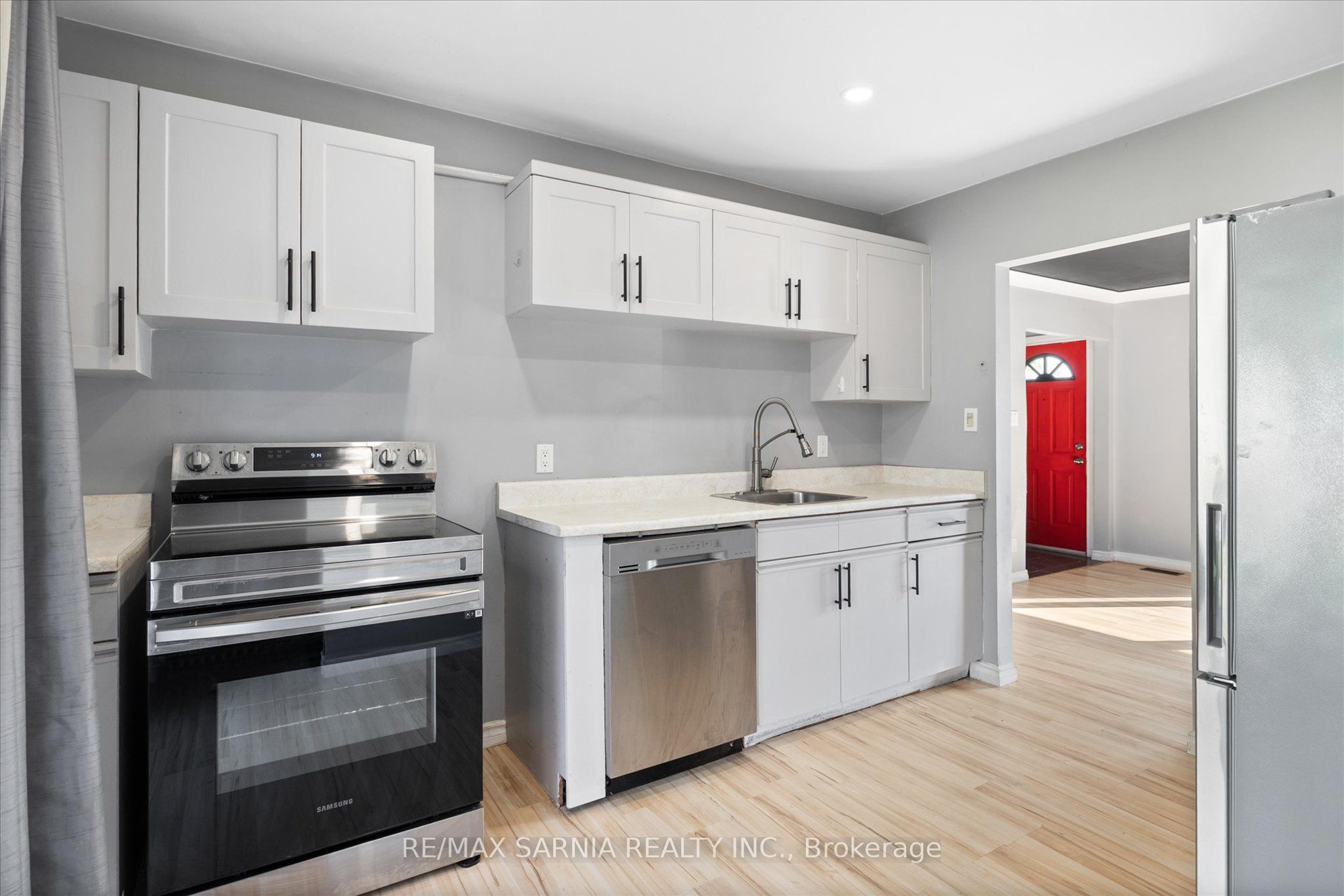 1515 Tourangeau Road, Windsor, ON N8Y 4J5 photo 5