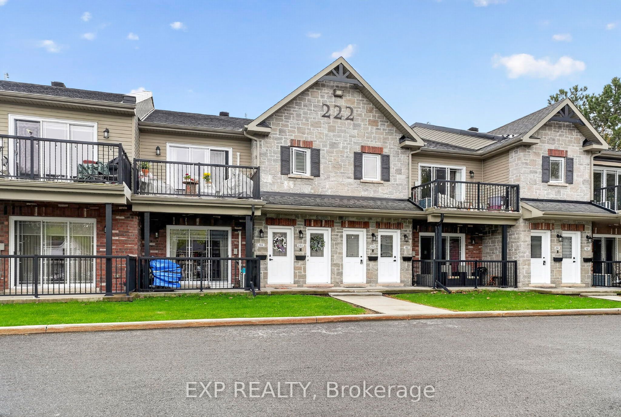 222 First Street E 102, Cornwall, ON K6H 0G2 photo 3