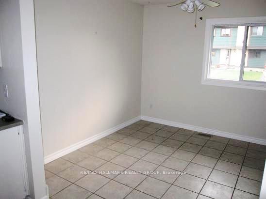 1817 Meadowbrook Road 111, Cyrville - Carson Grove - Pineview, ON K1B 4W6 photo 2