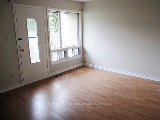 1817 Meadowbrook Road 111, Cyrville - Carson Grove - Pineview, ON K1B 4W6 photo 5