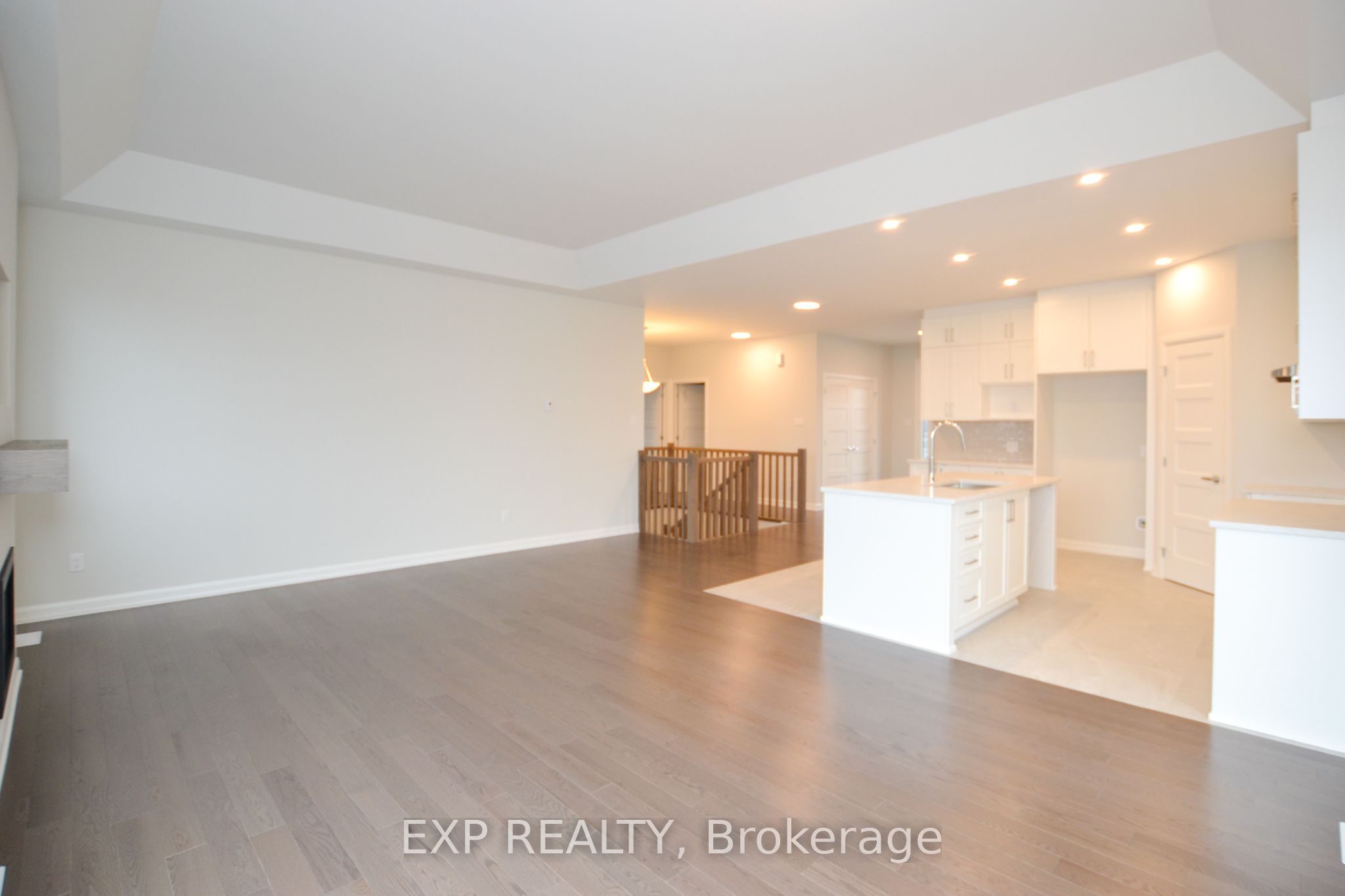 310 Turquoise Street, Clarence-Rockland, ON K4K 0L5 photo 3