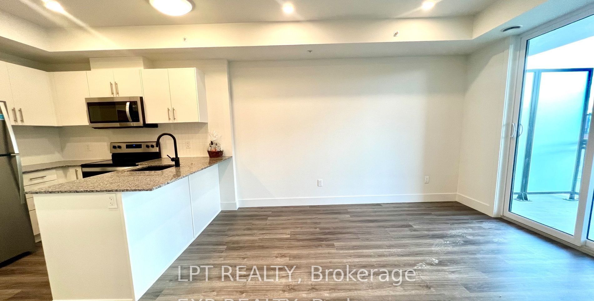 103 Roger Street 415, Waterloo, ON N2J 0G2 photo 4