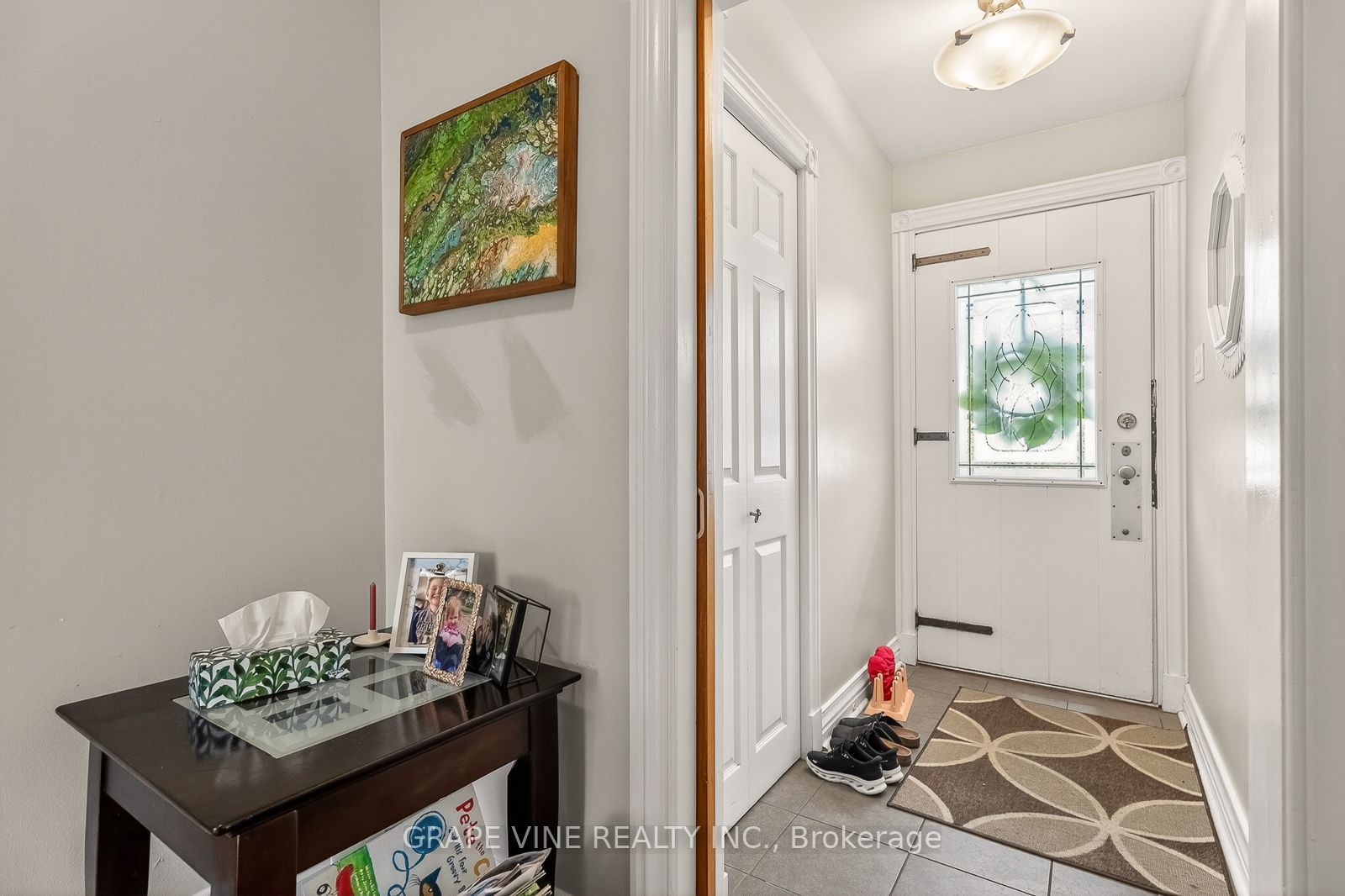 46 Macfarlane Road, Country Place - Pineglen - Crestview and Area, ON K2E 6V5 photo 5