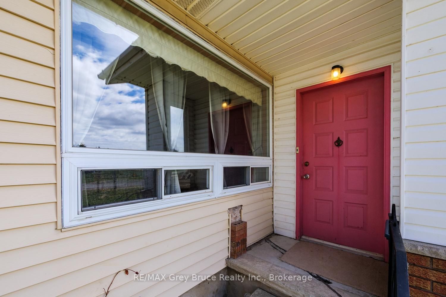 9 Bayfield Street, Northern Bruce Peninsula, ON N0H 1W0 photo 5
